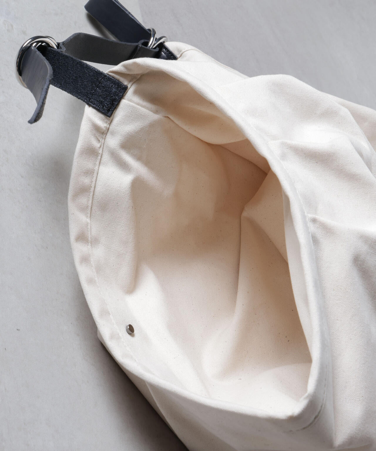｢tagAlong｣butterfly canvas logo M