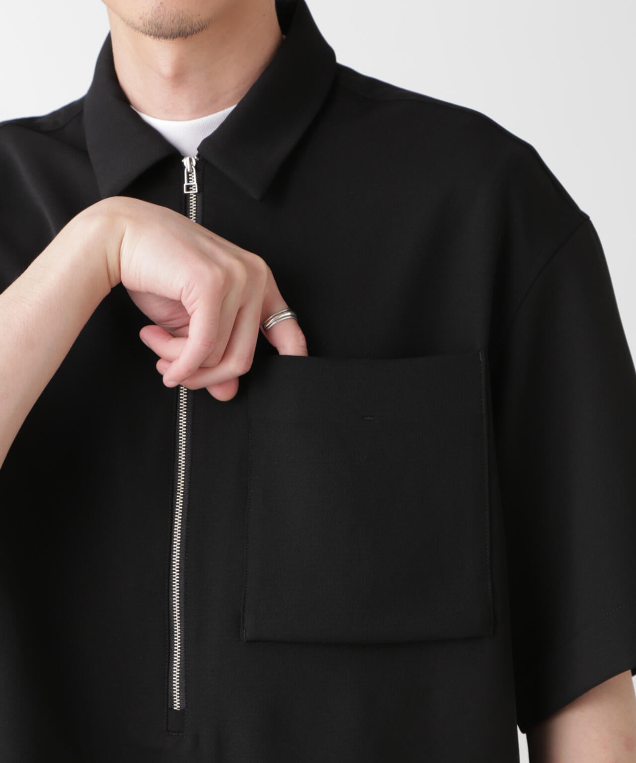 Epoche ハーフZIPシャツ