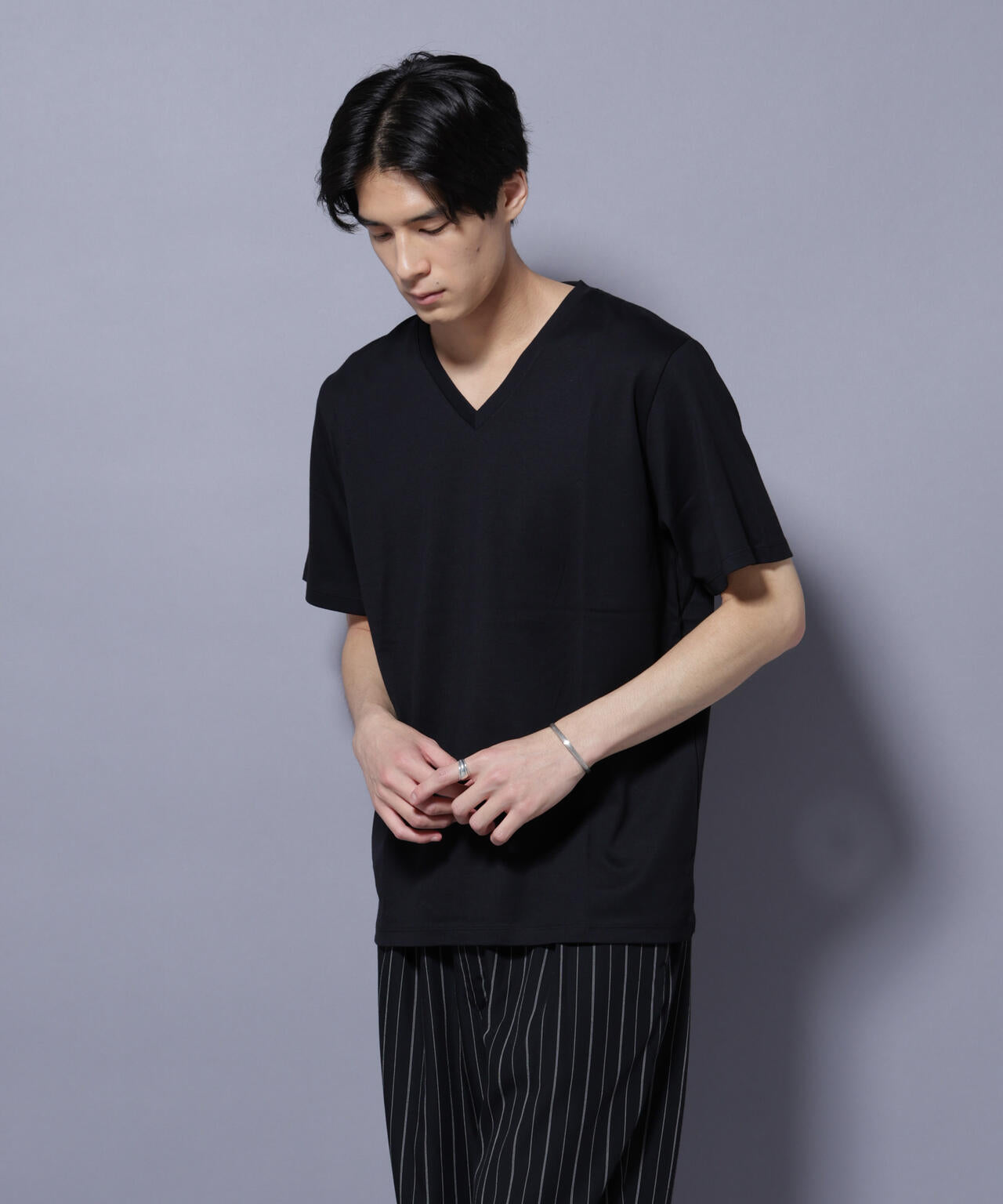 WEB限定/Anti Soaked(R) 汗染み防止 Vネック レギュラーシルエットTシャツ