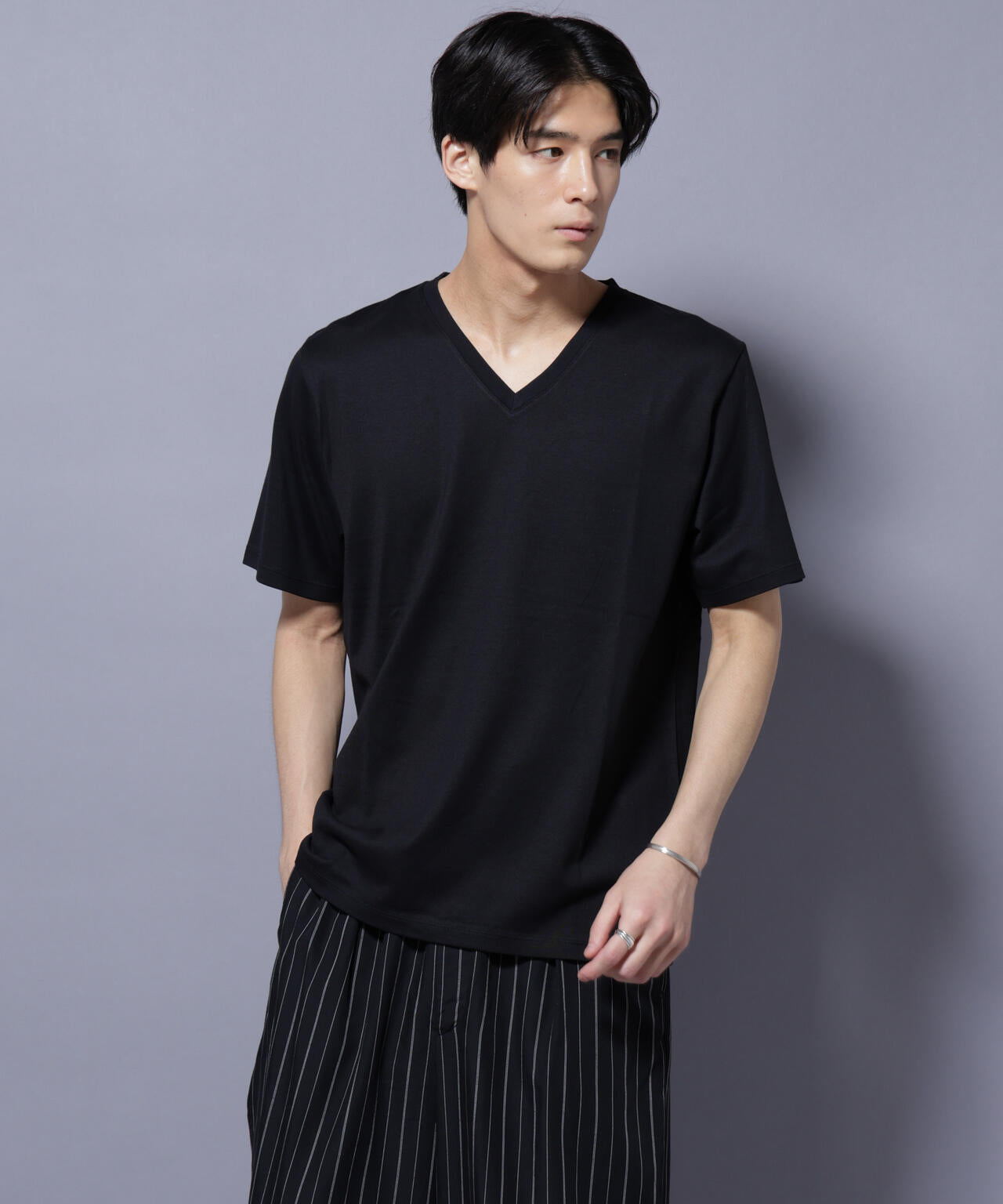 WEB限定/Anti Soaked(R) 汗染み防止 Vネック レギュラーシルエットTシャツ