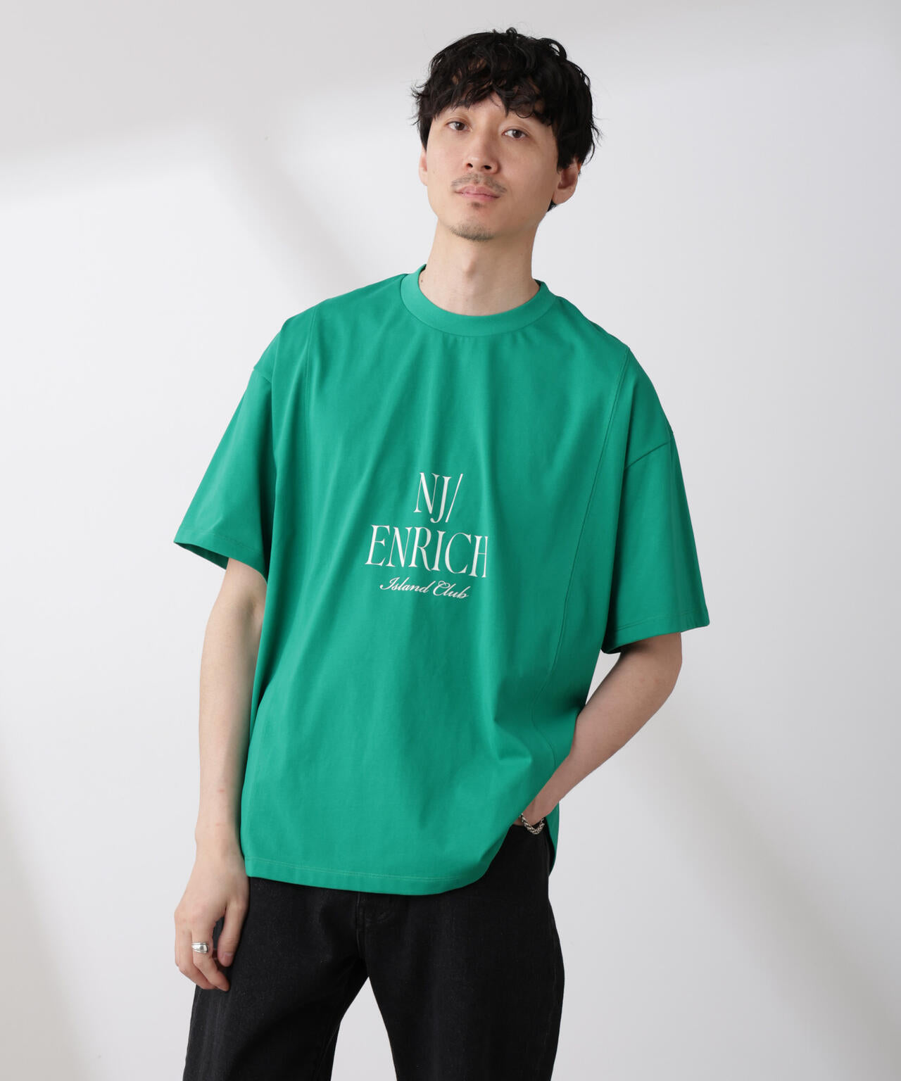 「NJ/CLUB」 ENRICHプリント切り替え Tシャツ