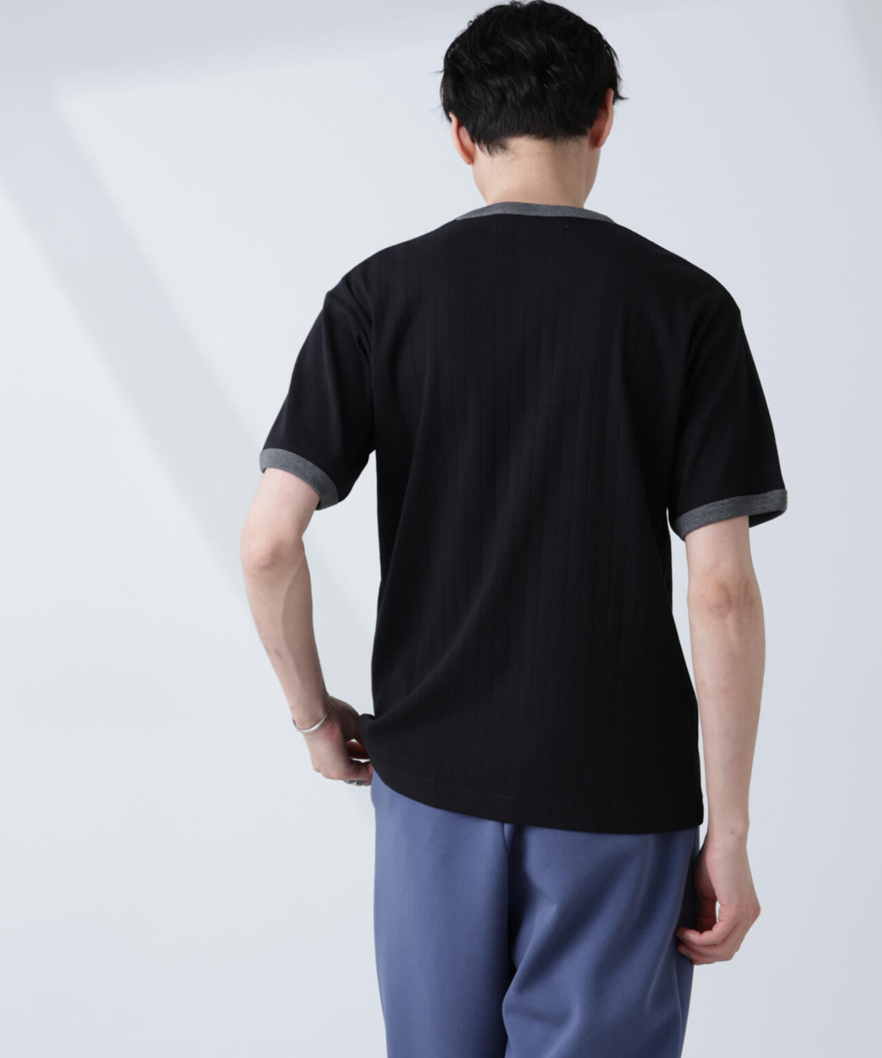 「NJ/CLUB」 針抜きリンガーTシャツ