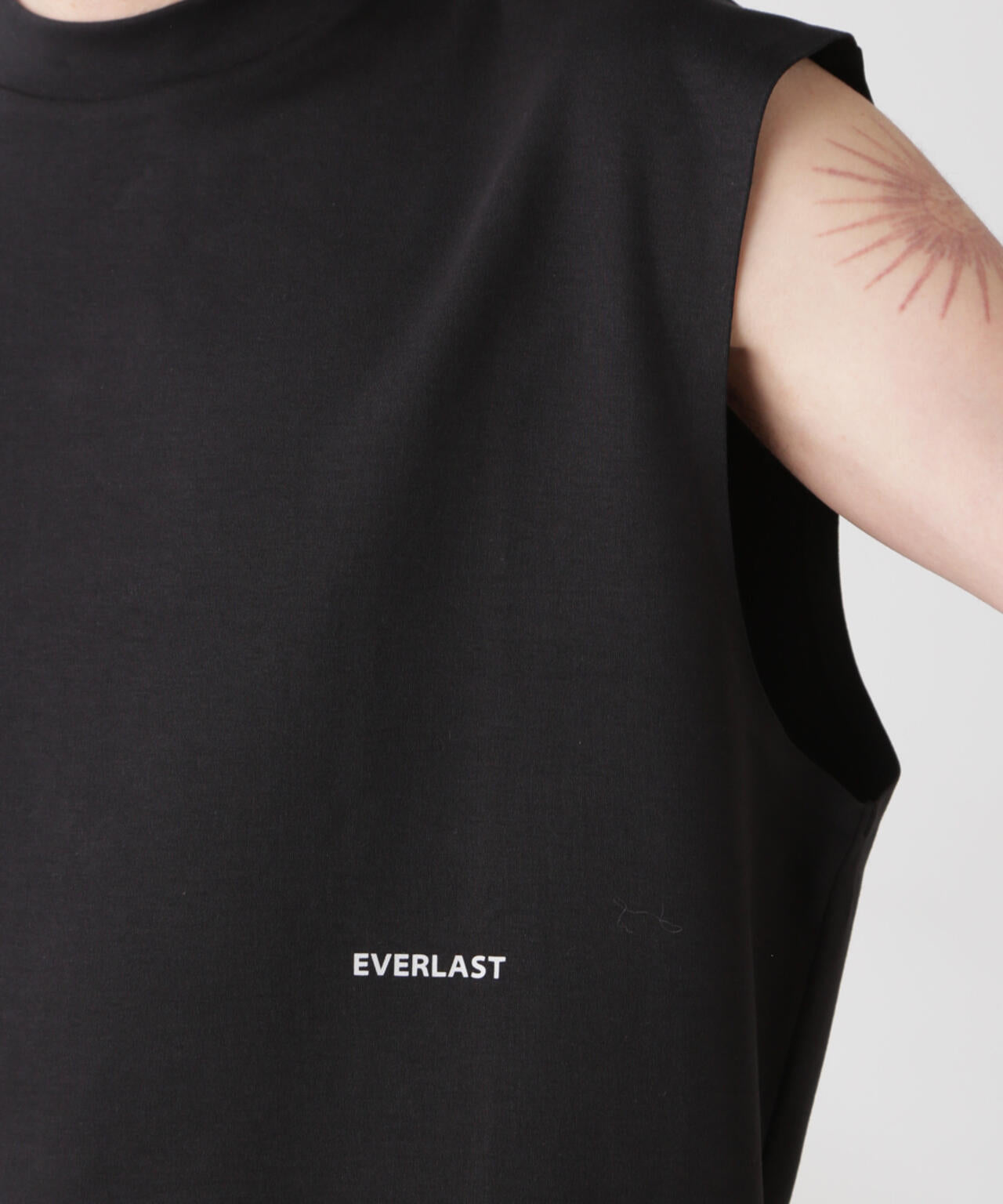 ｢EVERLAST｣ アンチスメルプリントノースリーブ