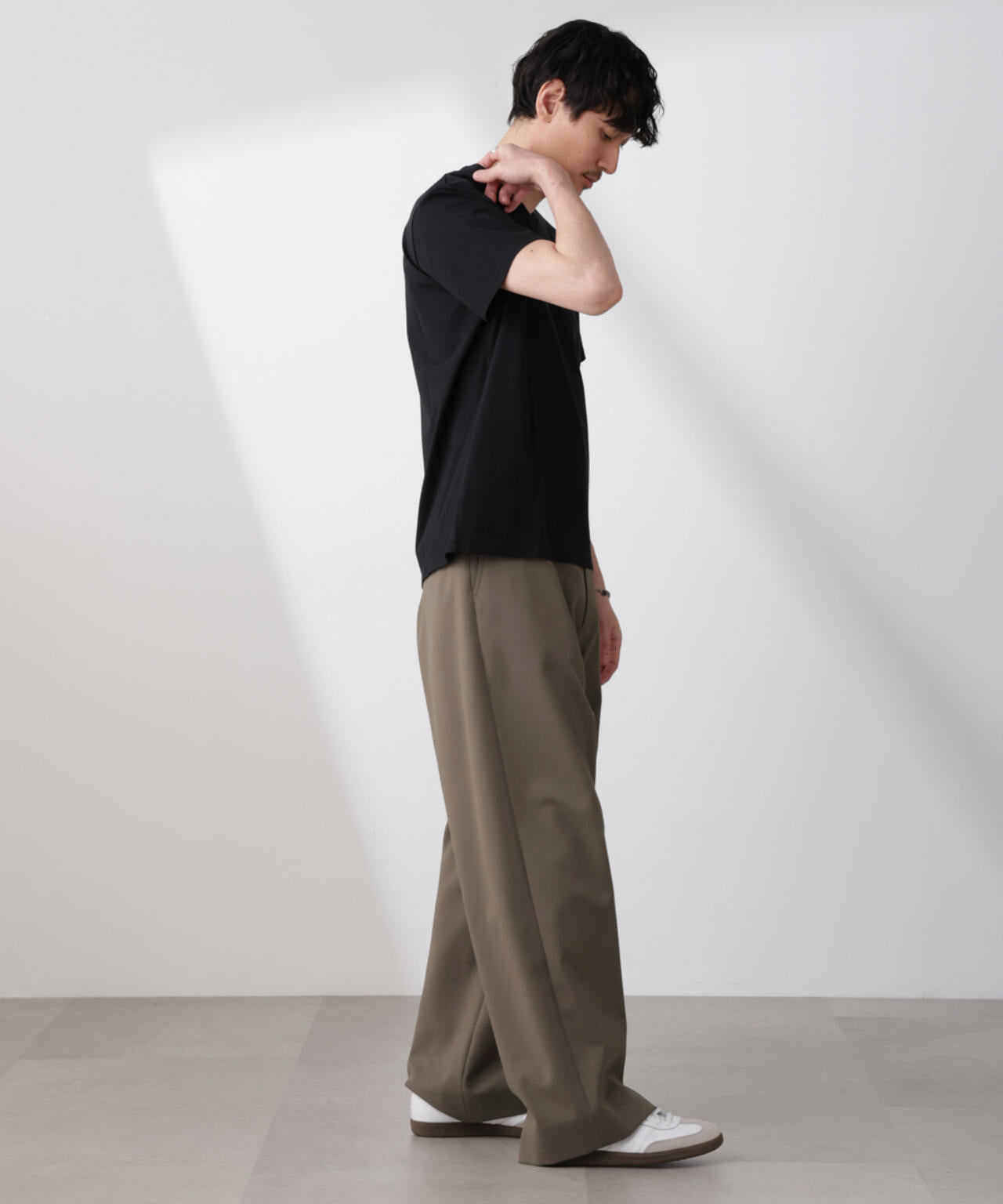 ｢SOIGNE｣ECOPET(R)×AEROツイルストレッチチノスラックス