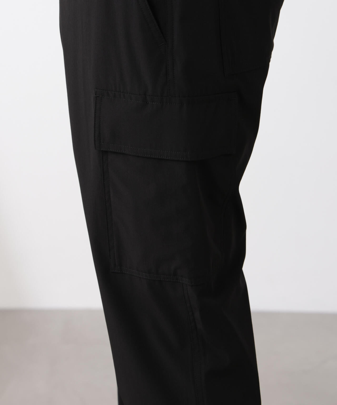 「N trousers」スリムストレッチ カーゴパンツ