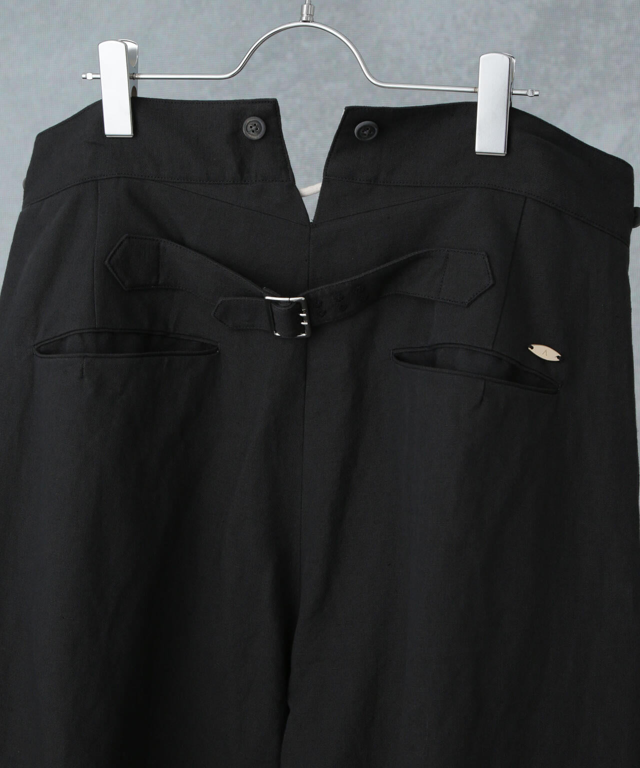 「ASSEMBLANC」コットンヘンプ2タックバギーパンツ