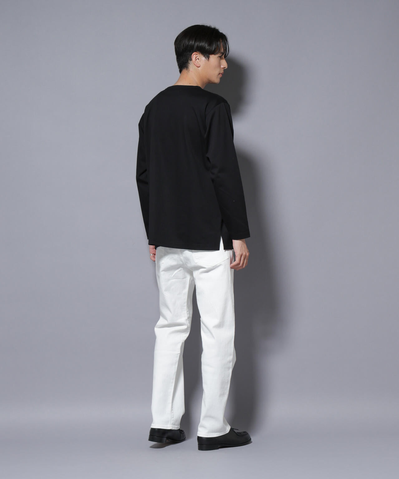 ｢NJ/CLUB｣モクロディ ボートネック サイドスリットTシャツ
