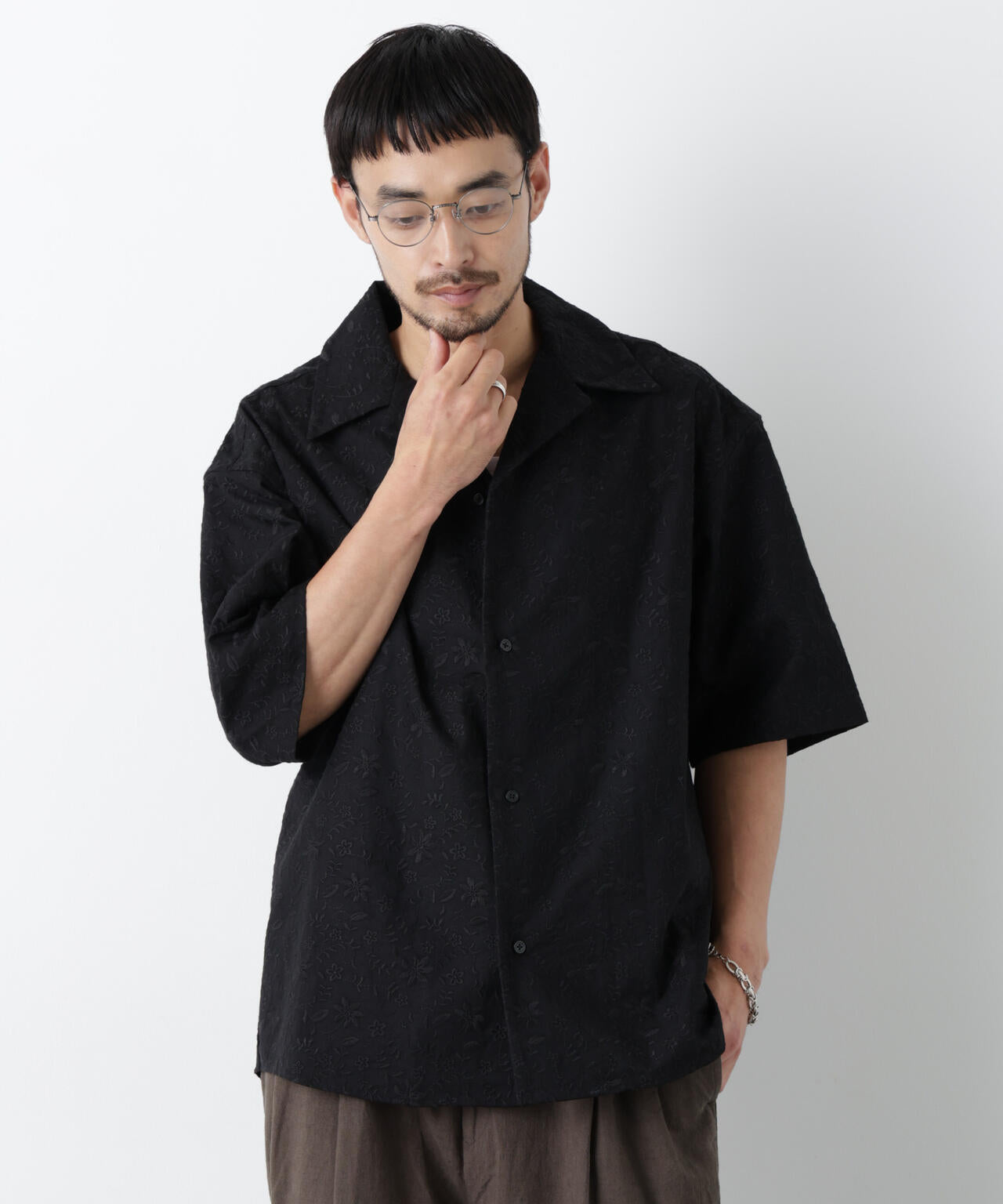 180cm　B:89 W:70 H:91 着用サイズ：L