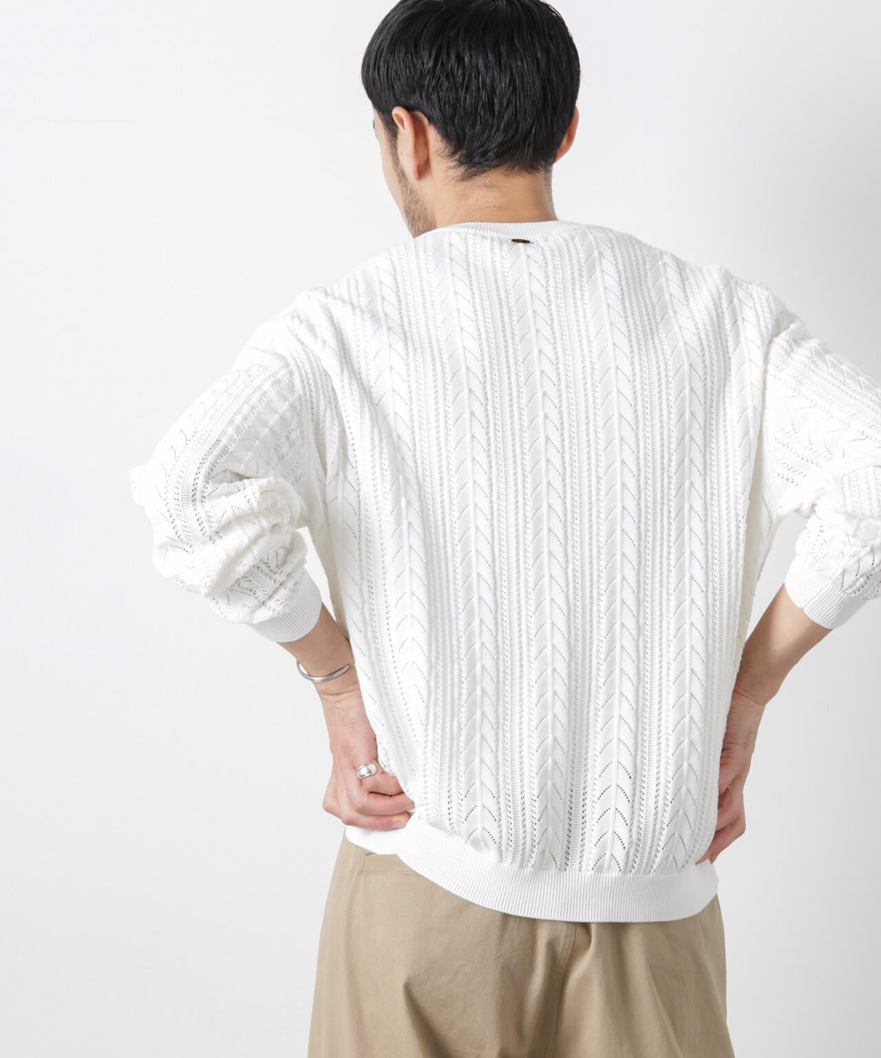 ｢ASSEMBLANC｣コードヤーンシアーケーブルニット