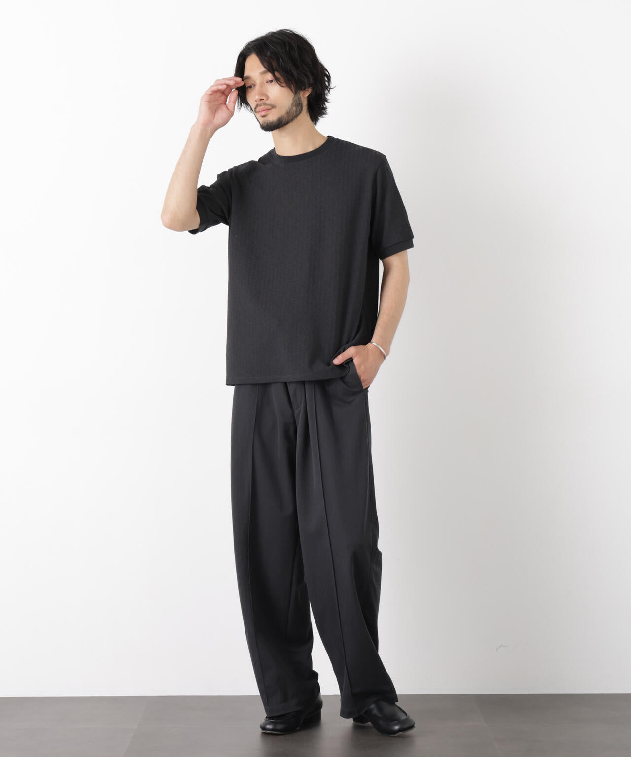 「モダンコンフォート」ヘリンボン クルーネックTシャツ 半袖