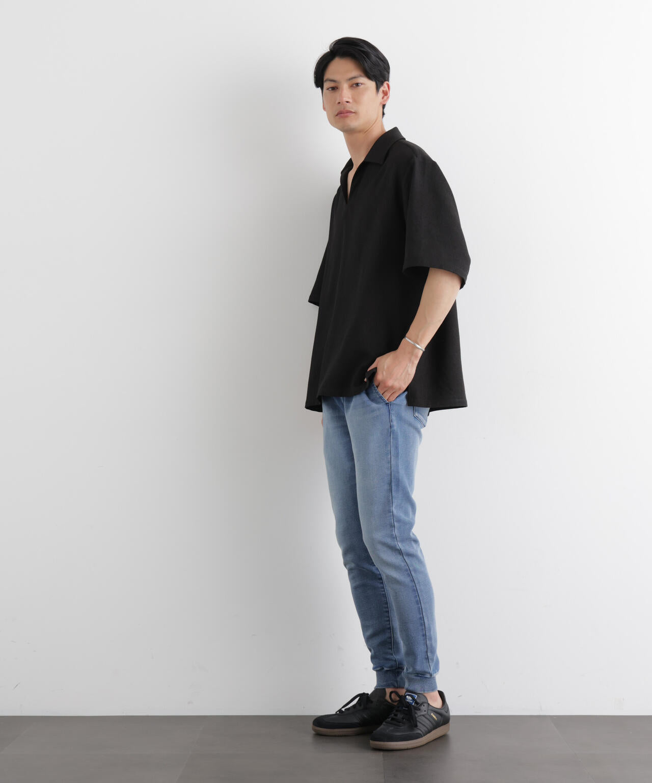 ｢Meaningful Continuity｣ ストレッチデニムジョガーパンツ