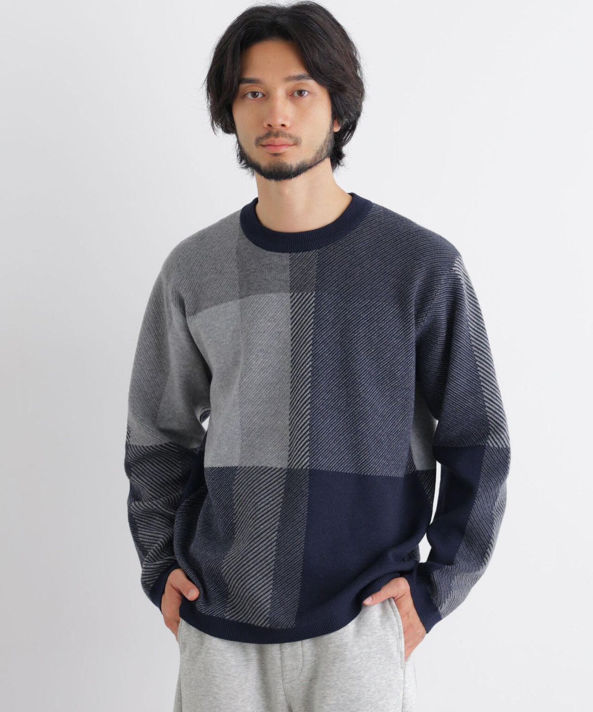 ブロックチェッククルーネックニット