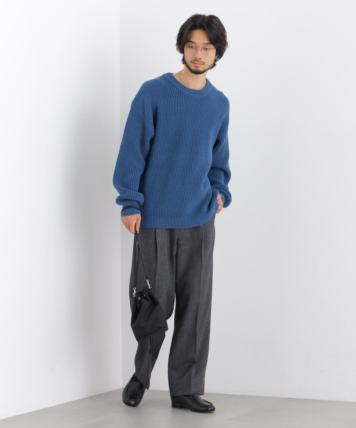 コットンMIXバルキークルーネックニット