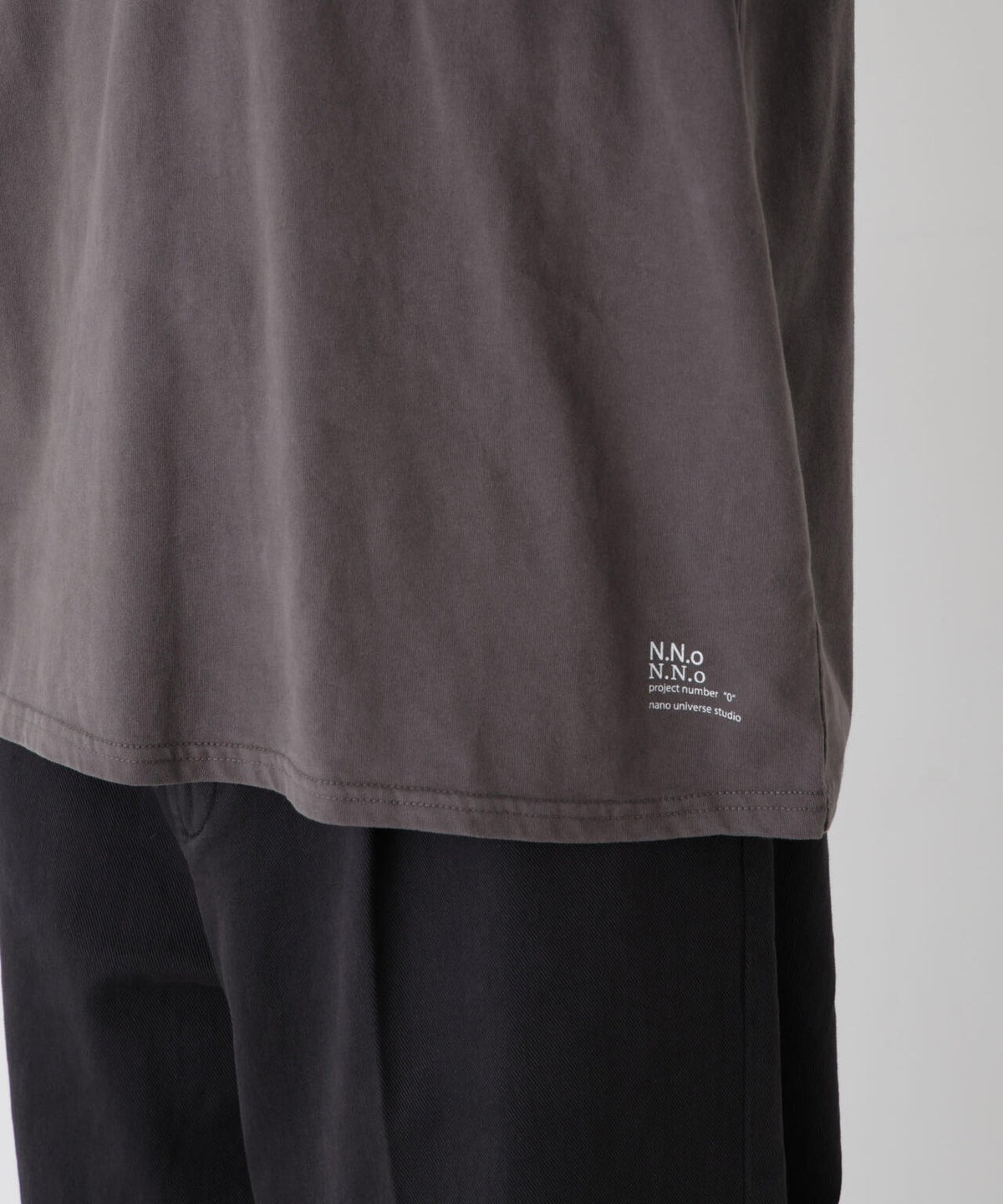 「surplus」デザインヘンリーネックTシャツ 長袖