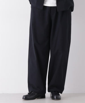 185cm　B:92 W:77 H:90 着用サイズ：L
