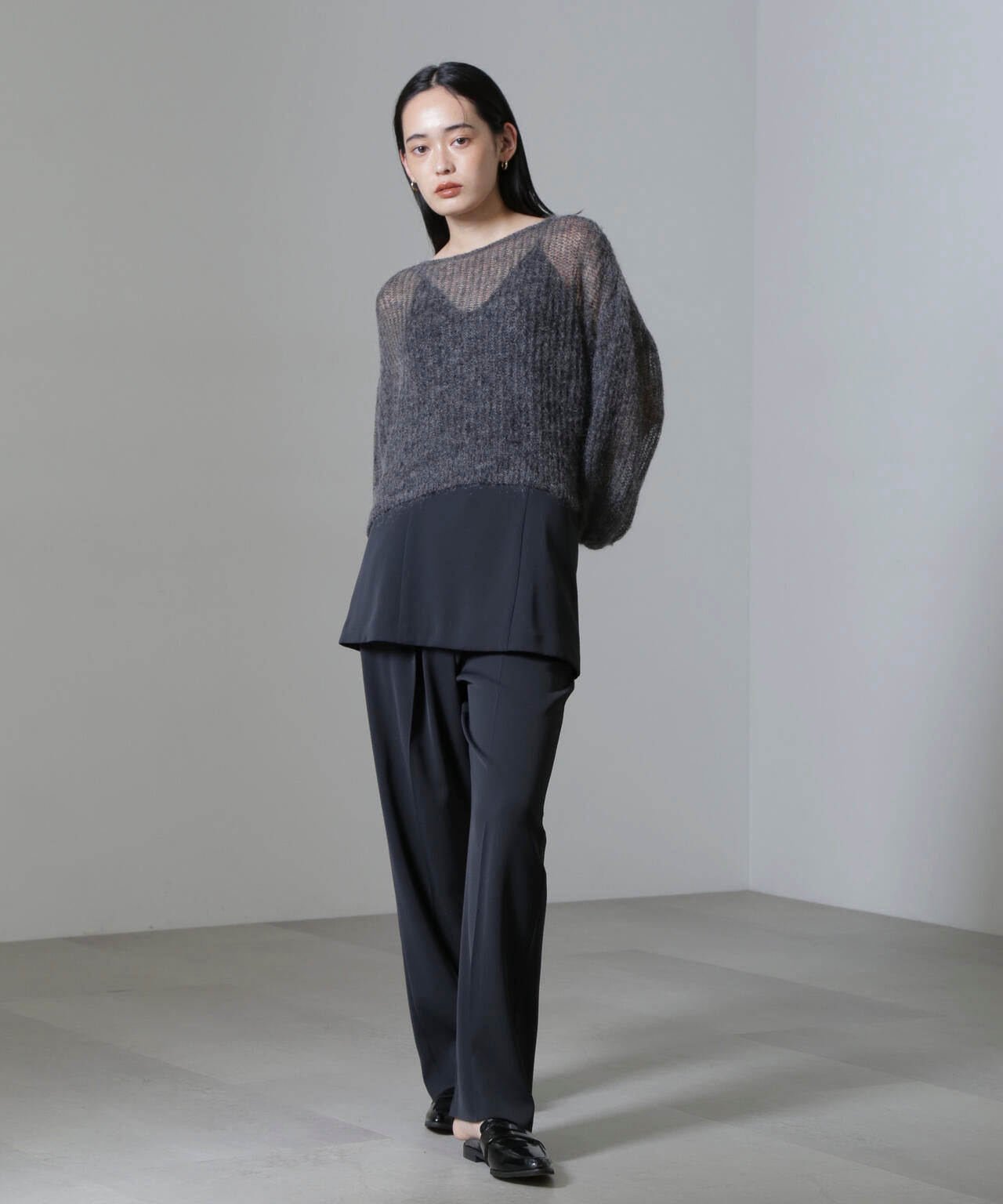 モヘヤ混ボリュームスリーブシアーニット