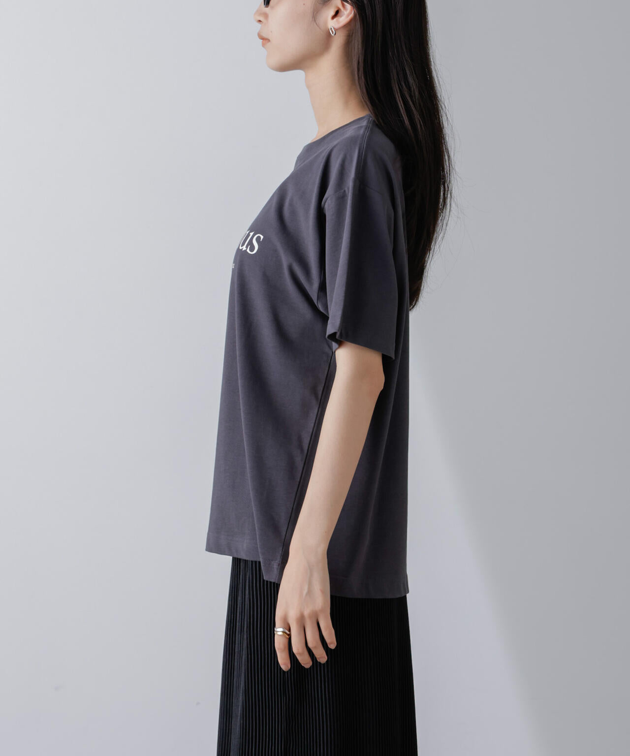 レタードグラフィックTシャツ