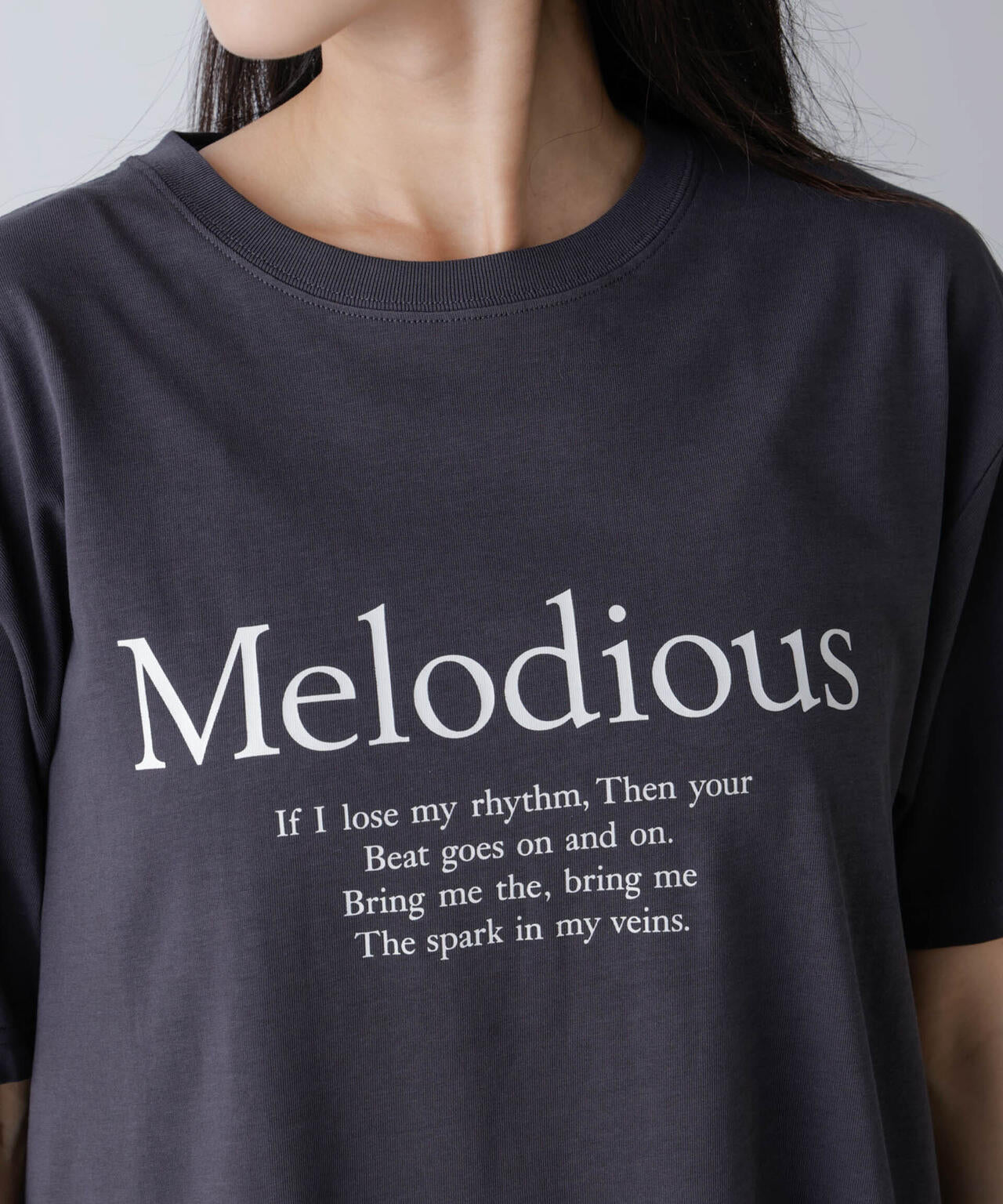レタードグラフィックTシャツ
