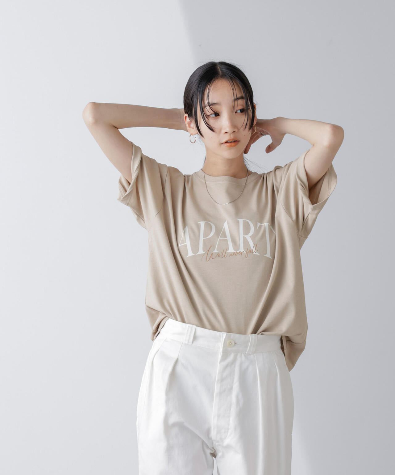 レタードグラフィックTシャツ