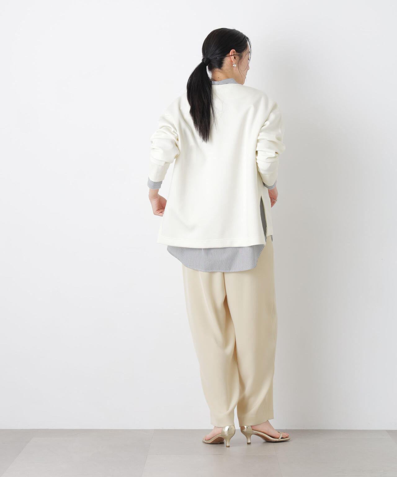 ダンボールカットキーネックスリットトップス