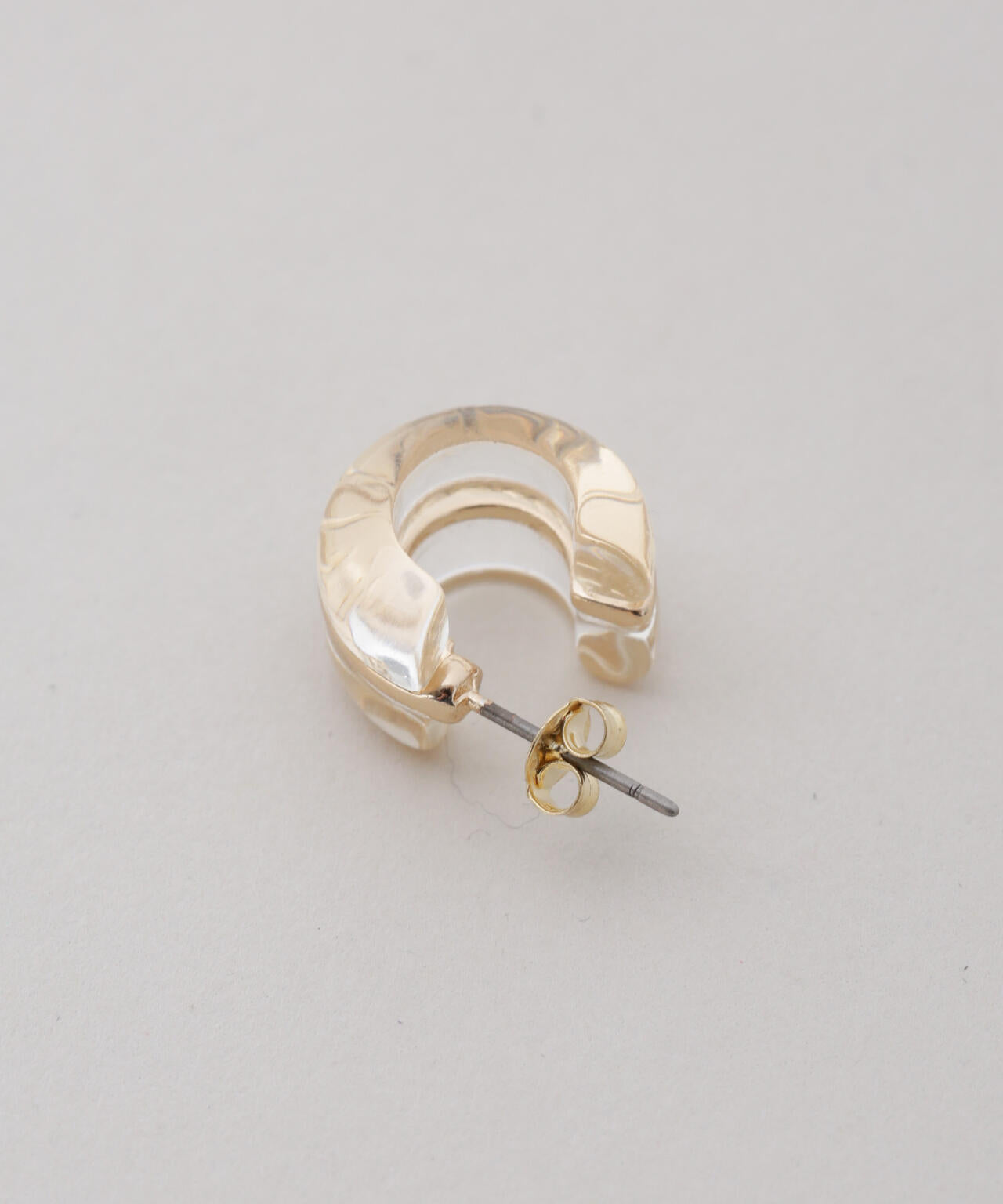 ゴールドラインクリアピアス