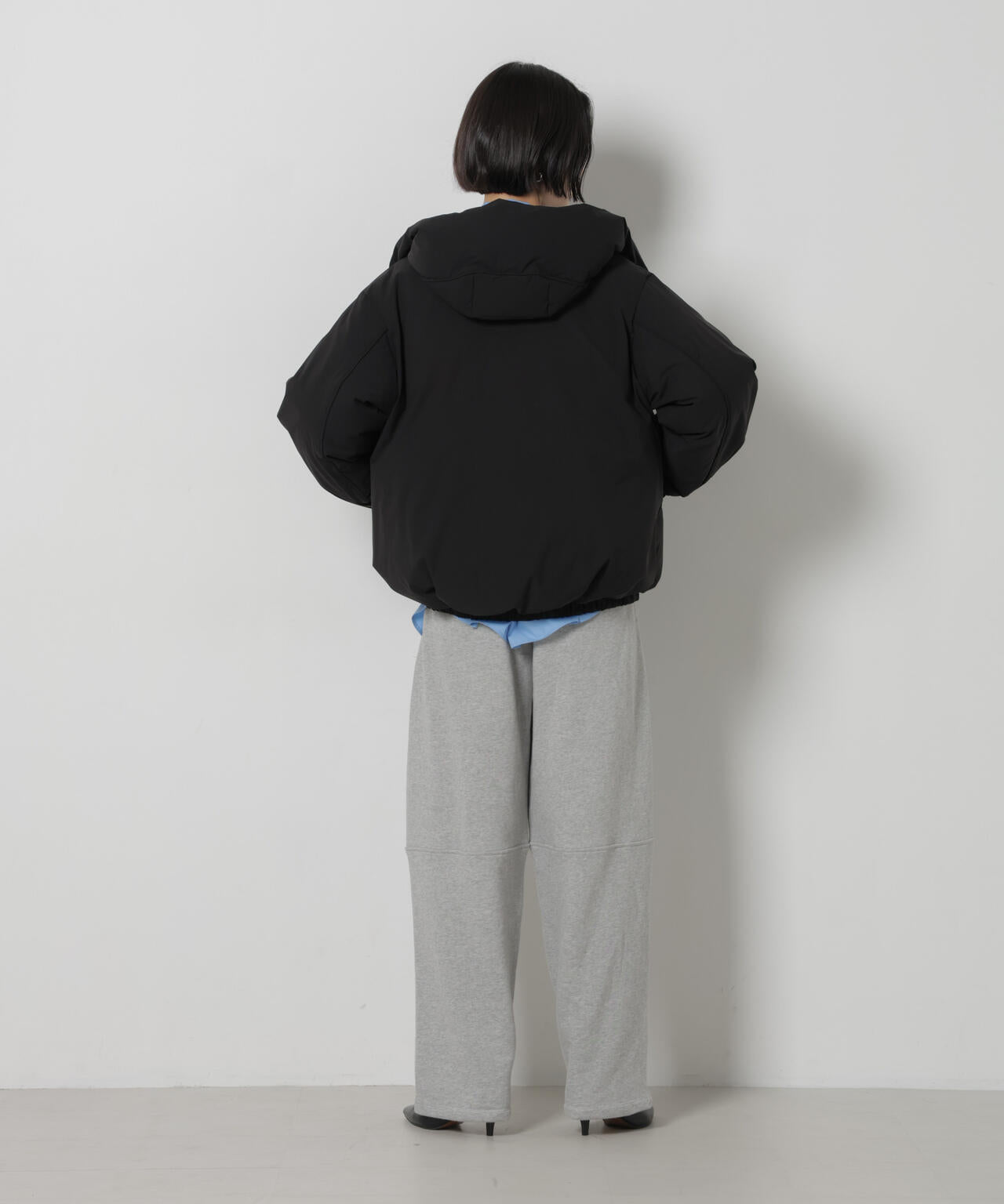 「西川ダウン(R)」ソロテックスショートダウン