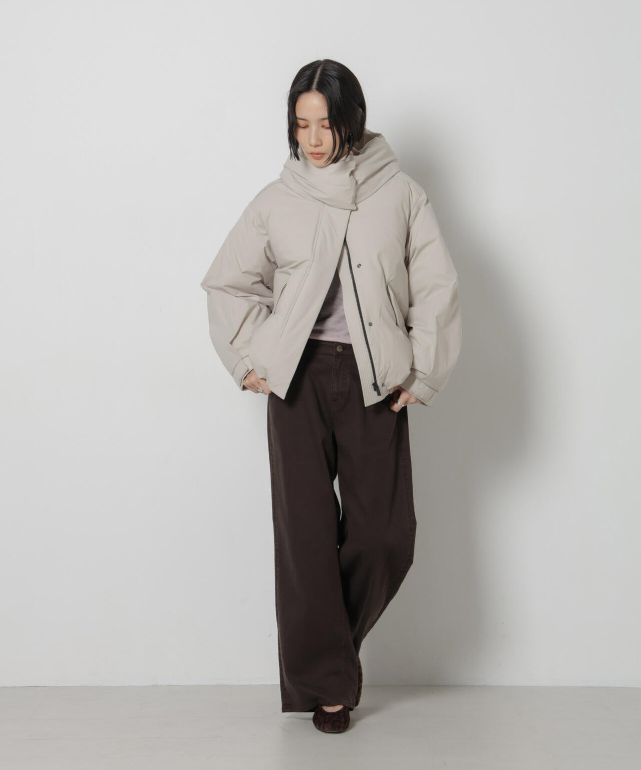 「西川ダウン(R)」ソロテックスショートダウン