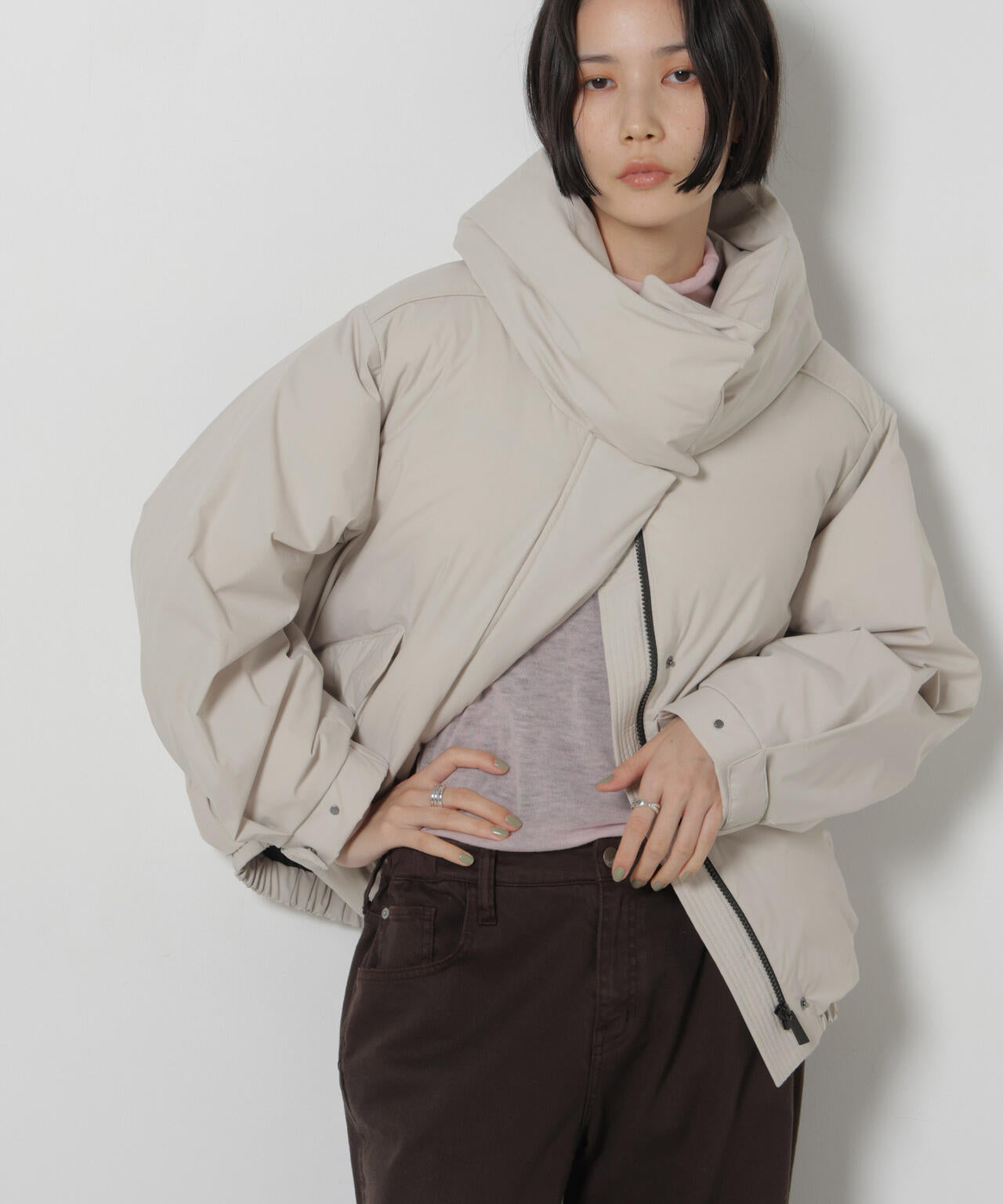「西川ダウン(R)」ソロテックスショートダウン