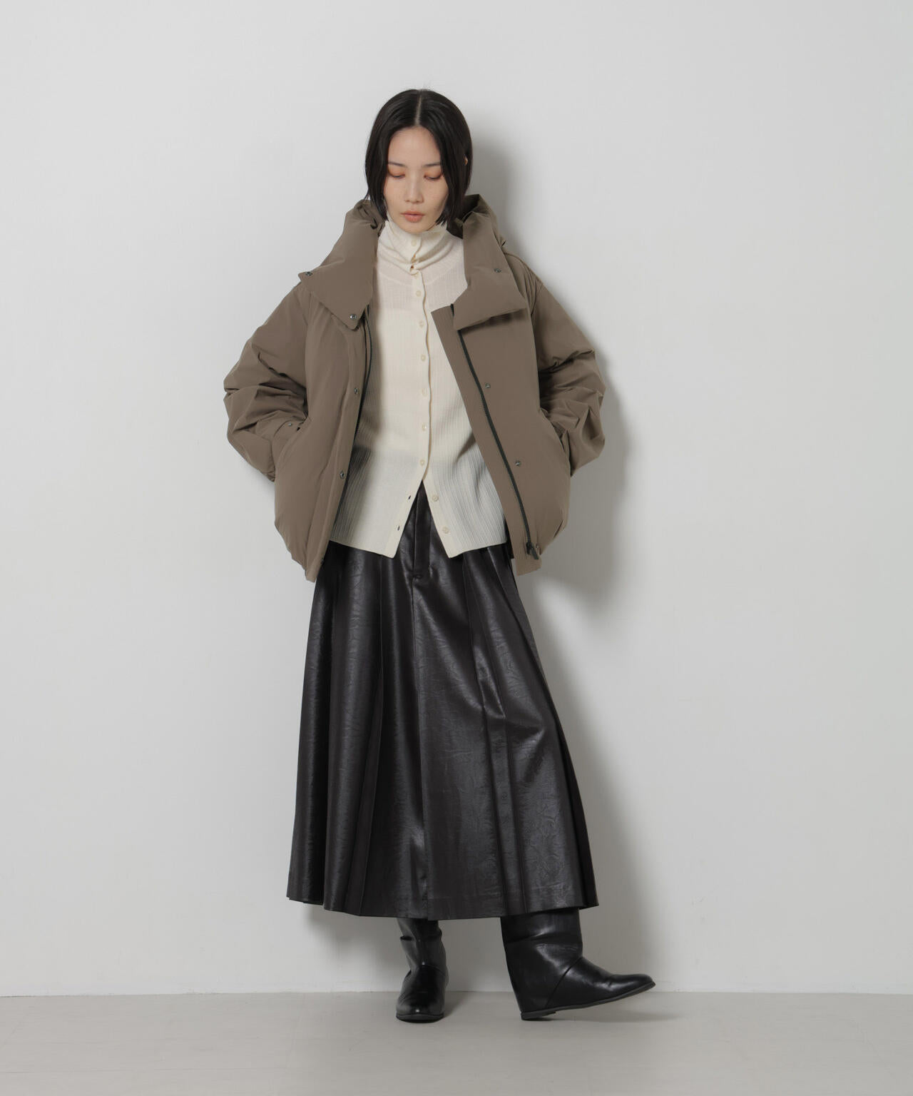 「西川ダウン(R)」ソロテックスショートダウン