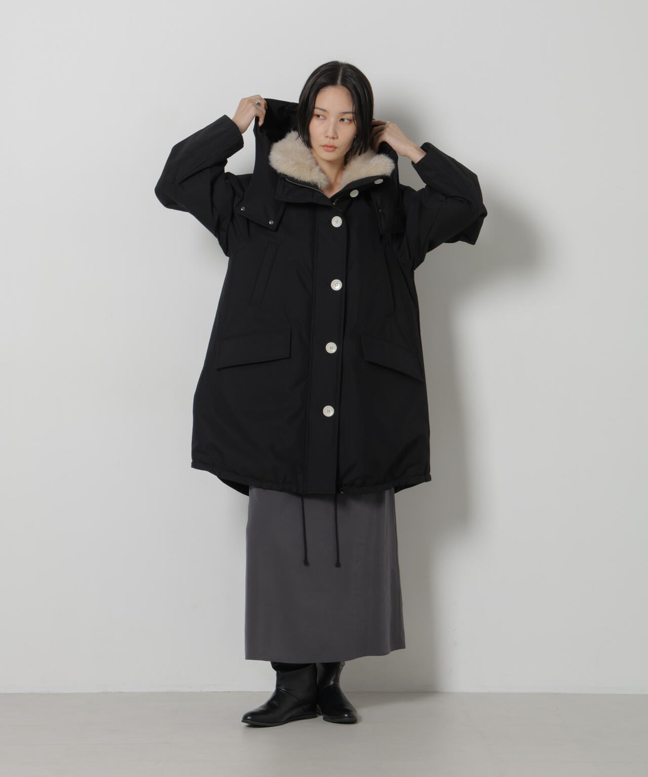 「STEVELOUR」「西川ダウン(R)」ファー付きコート