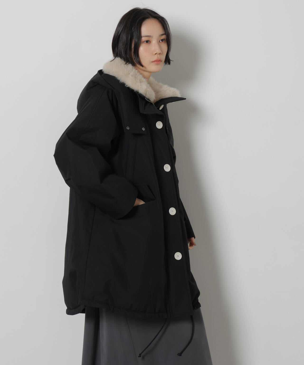 「STEVELOUR」「西川ダウン(R)」ファー付きコート