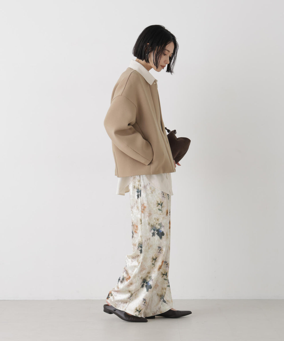 ダンボールノーカラージャケット