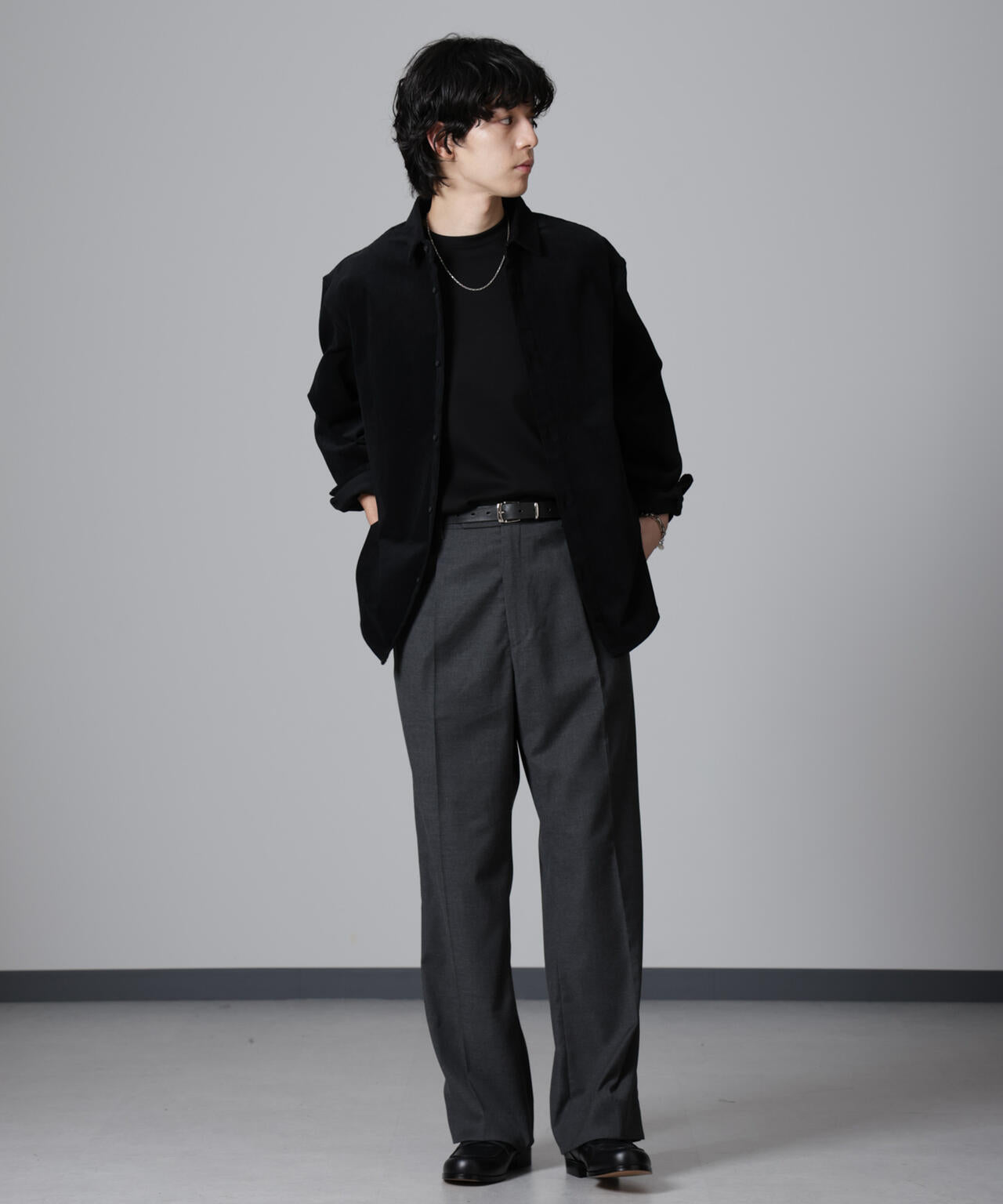 リラックスコーデュロイシャツ