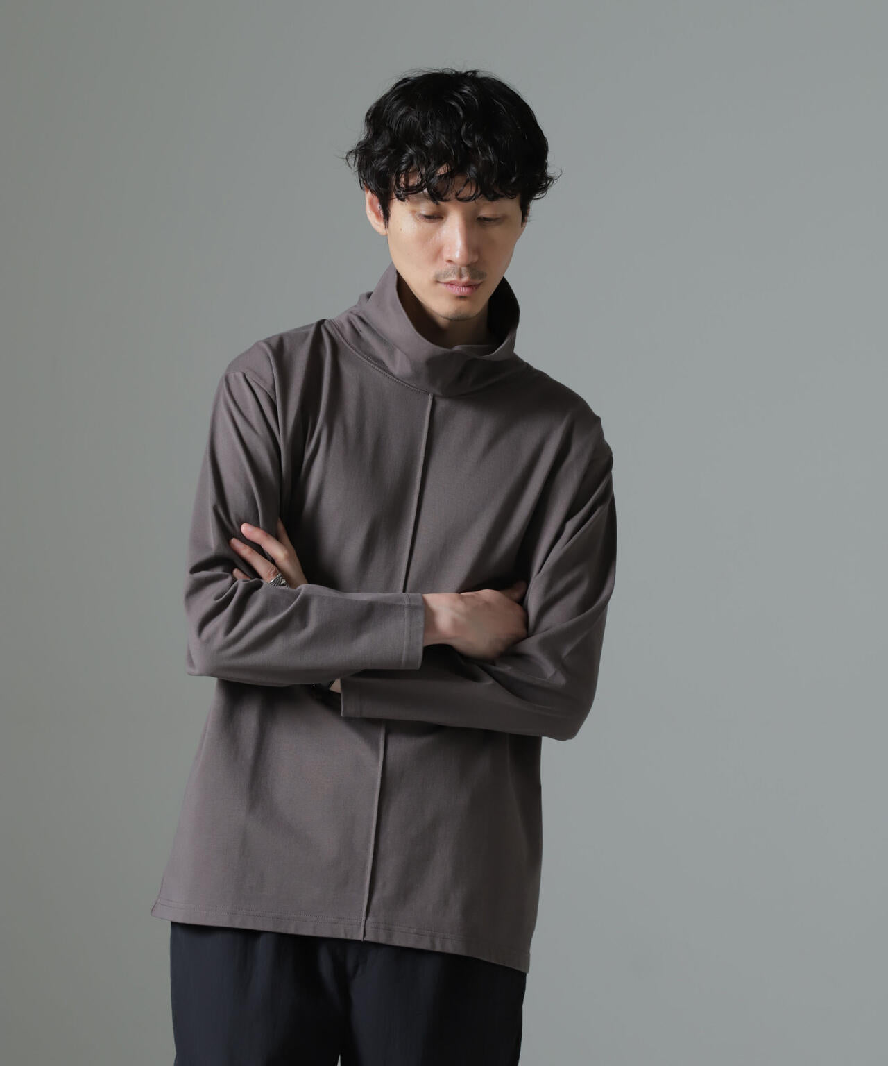 WEB限定/ボリュームハイネックプルオーバー 長袖