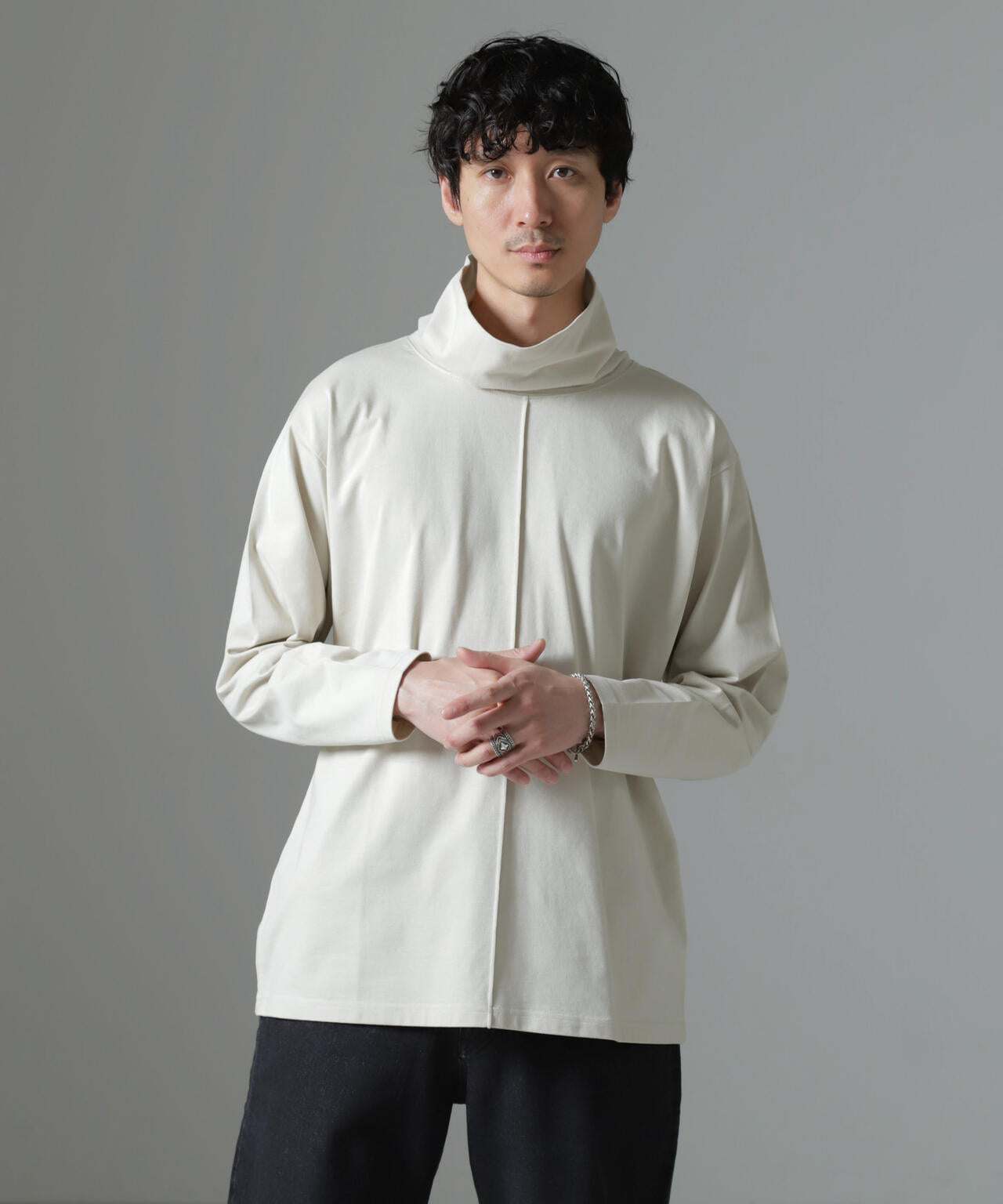 WEB限定/ボリュームハイネックプルオーバー 長袖