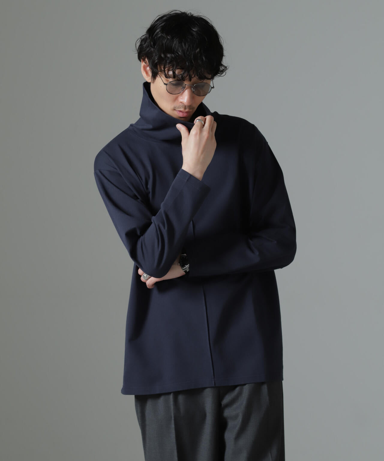 WEB限定/ボリュームハイネックプルオーバー 長袖
