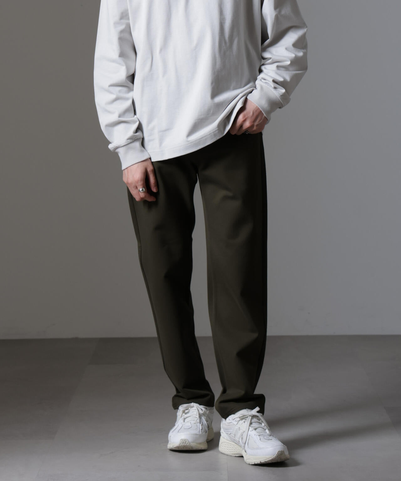 5P テーパードパンツ