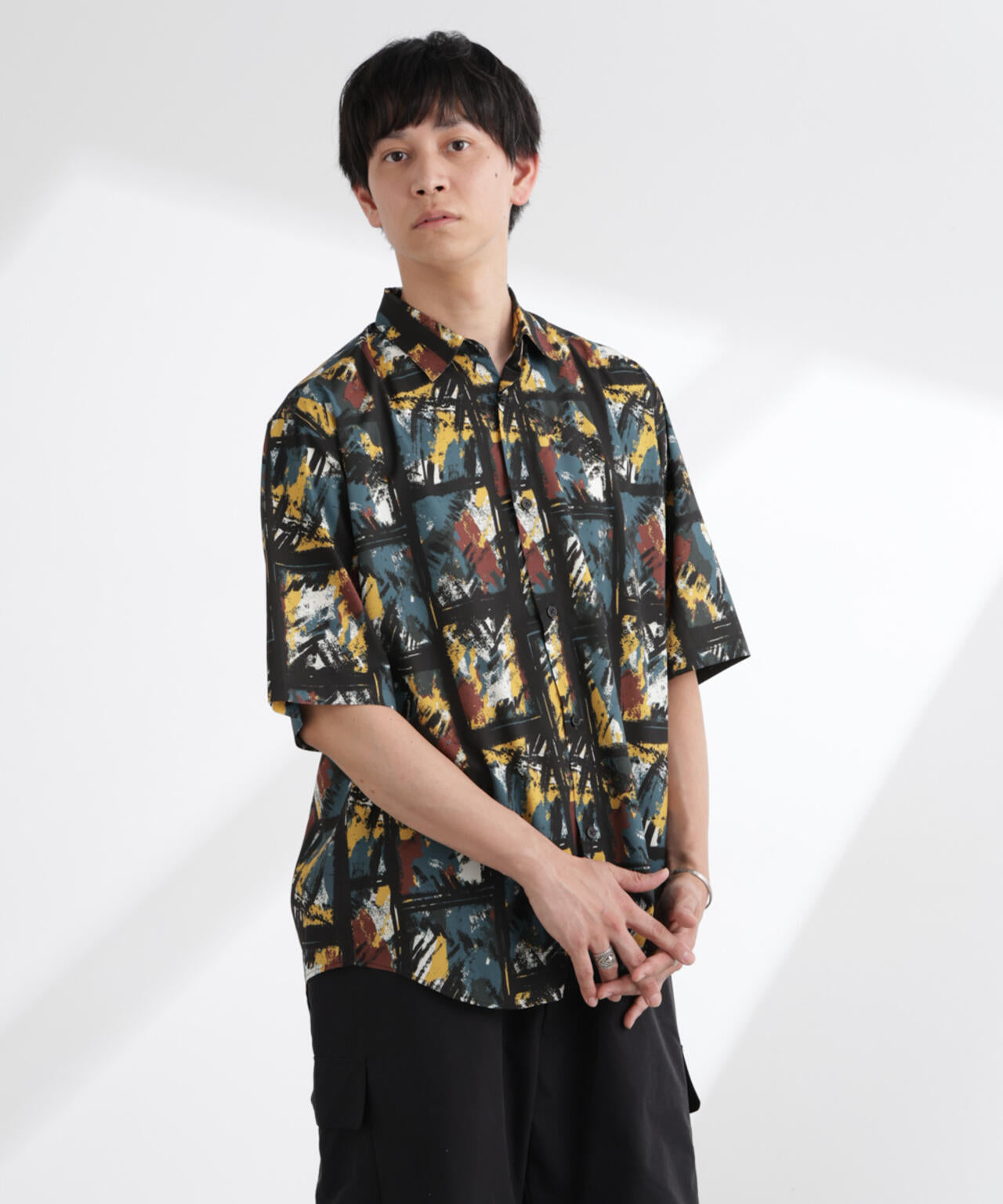 アート柄シャツ 半袖