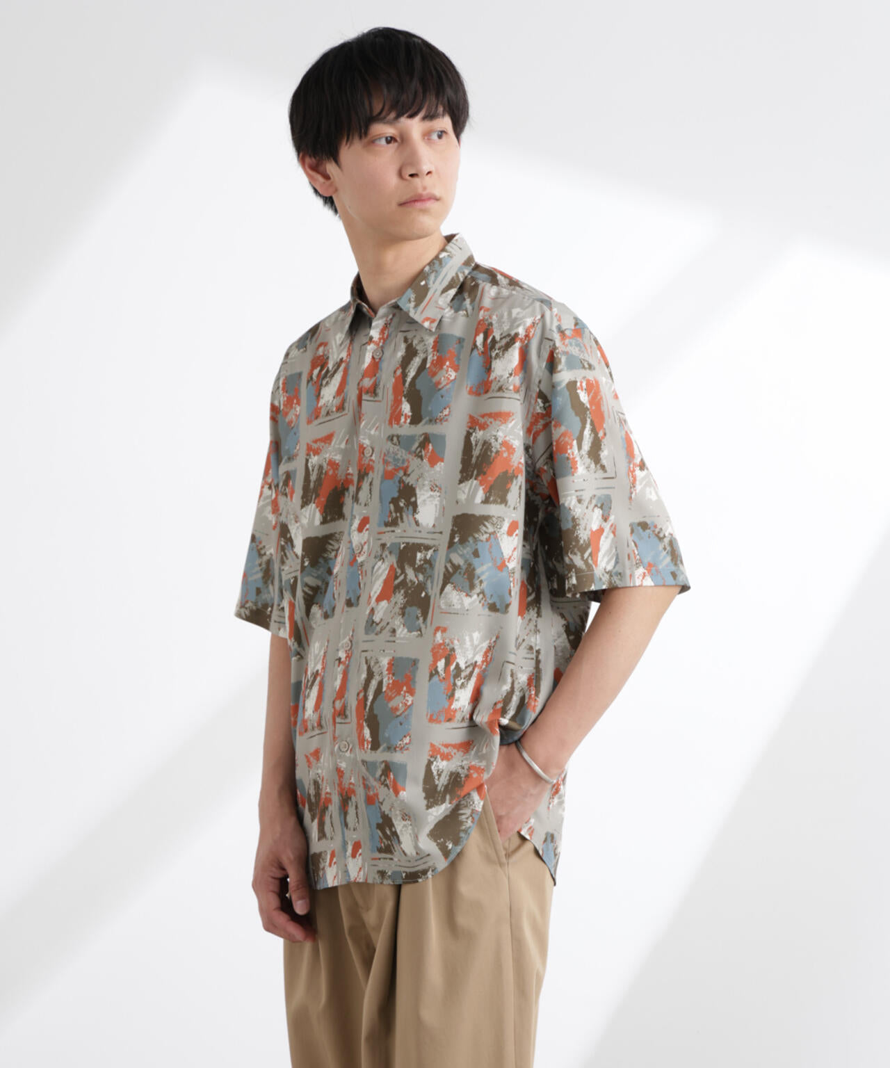 アート柄シャツ 半袖