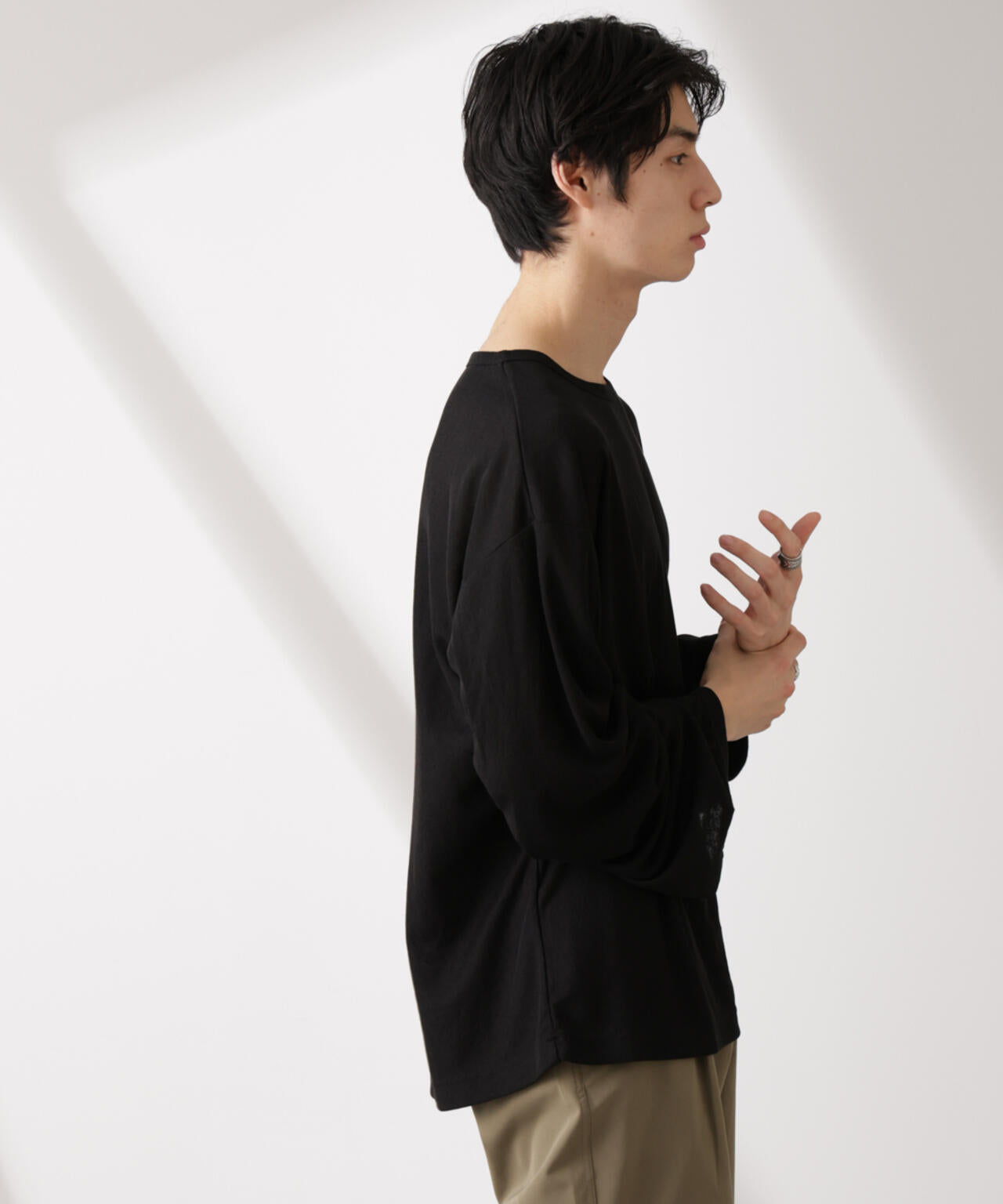 WEB限定/セミシアークルーネックプルオーバー 長袖