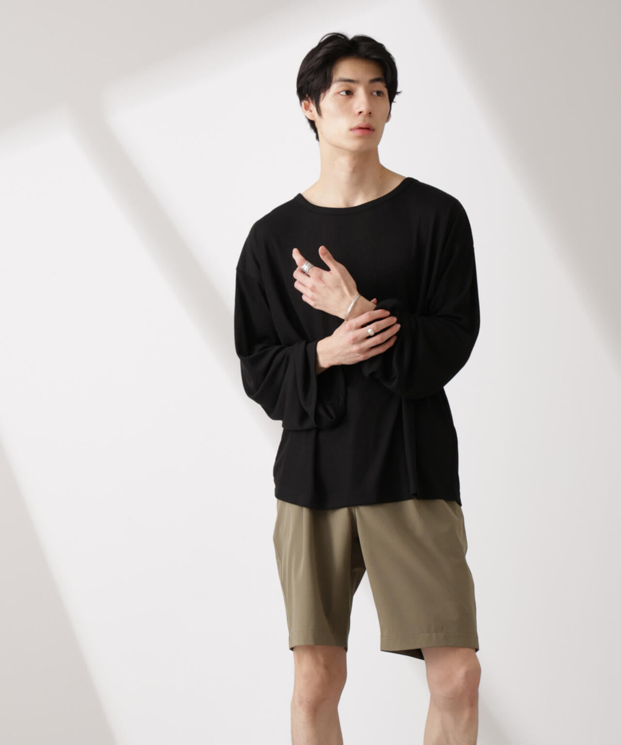 WEB限定/セミシアークルーネックプルオーバー 長袖