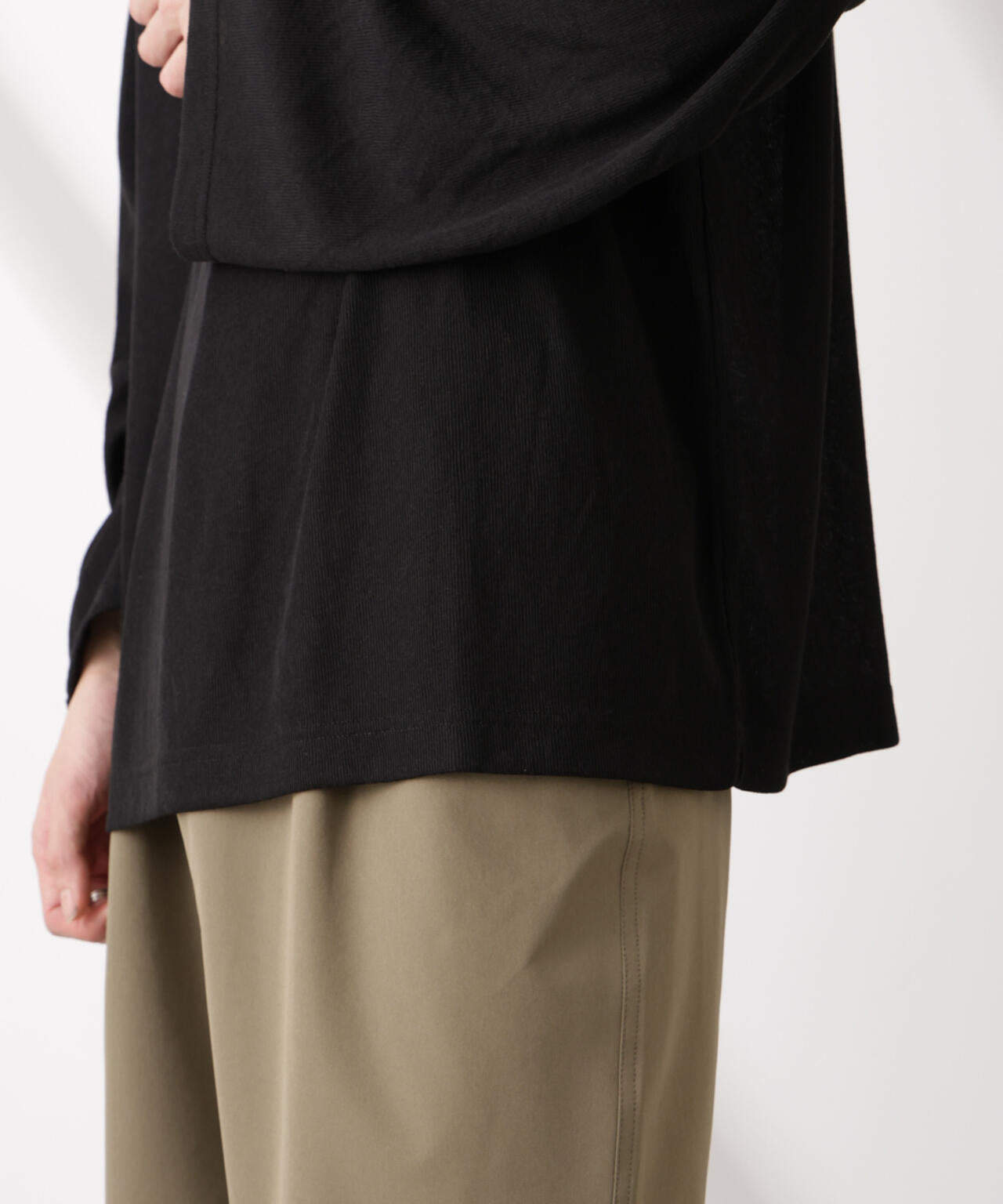 WEB限定/セミシアークルーネックプルオーバー 長袖