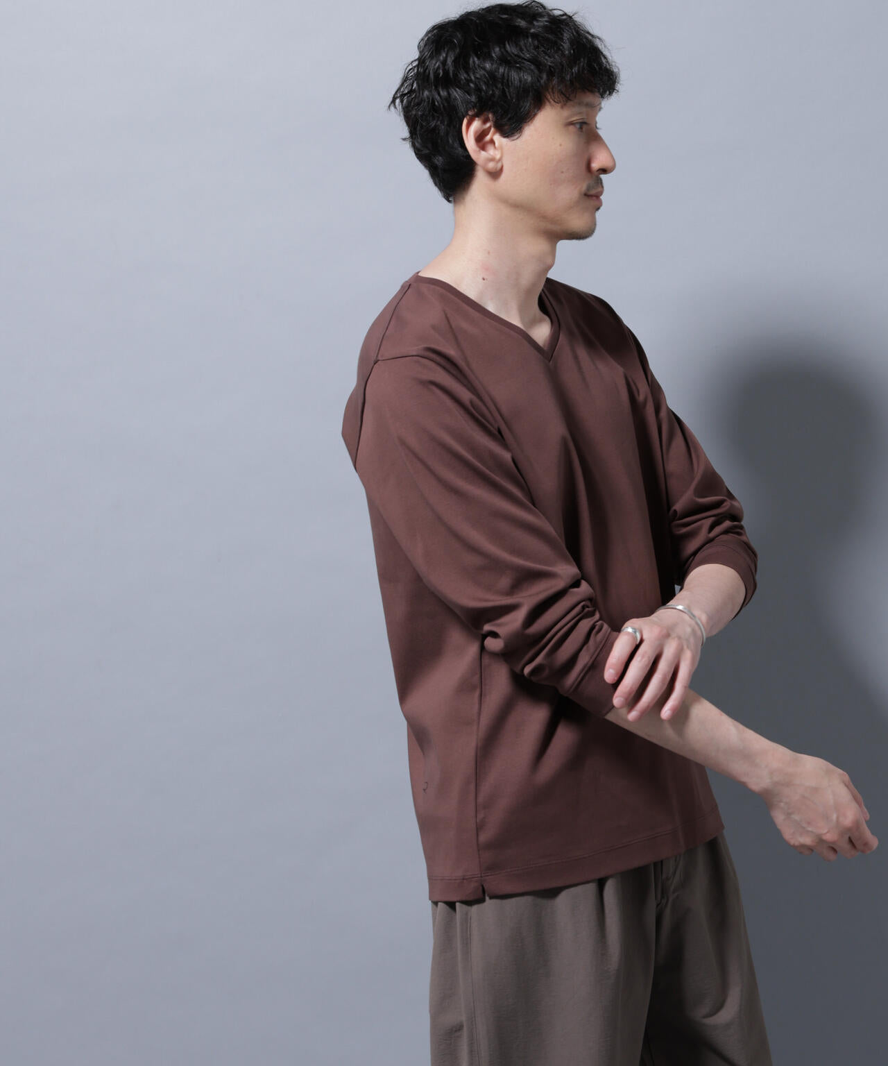 アンチスメルVネックTシャツ 長袖