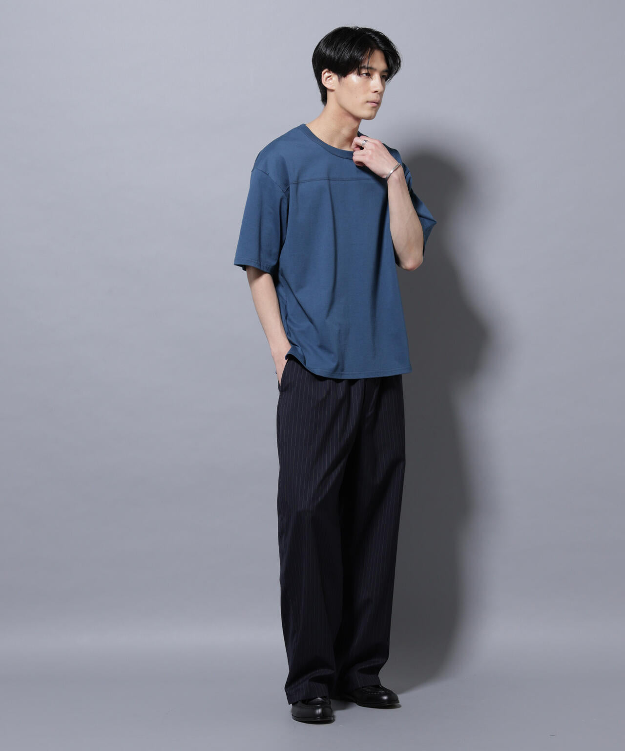 リラックスフットボールＴシャツ 半袖