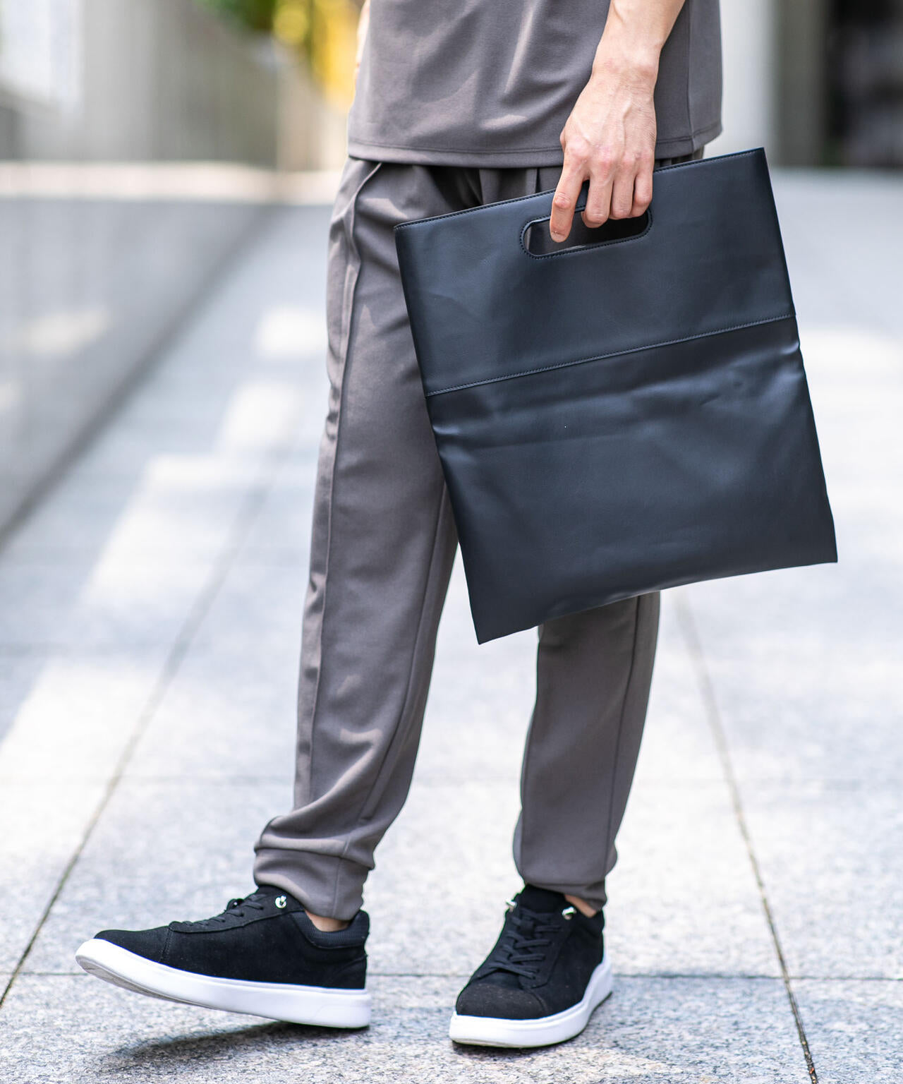 WEB限定/シンセティックレザー2WAYクラッチバッグ