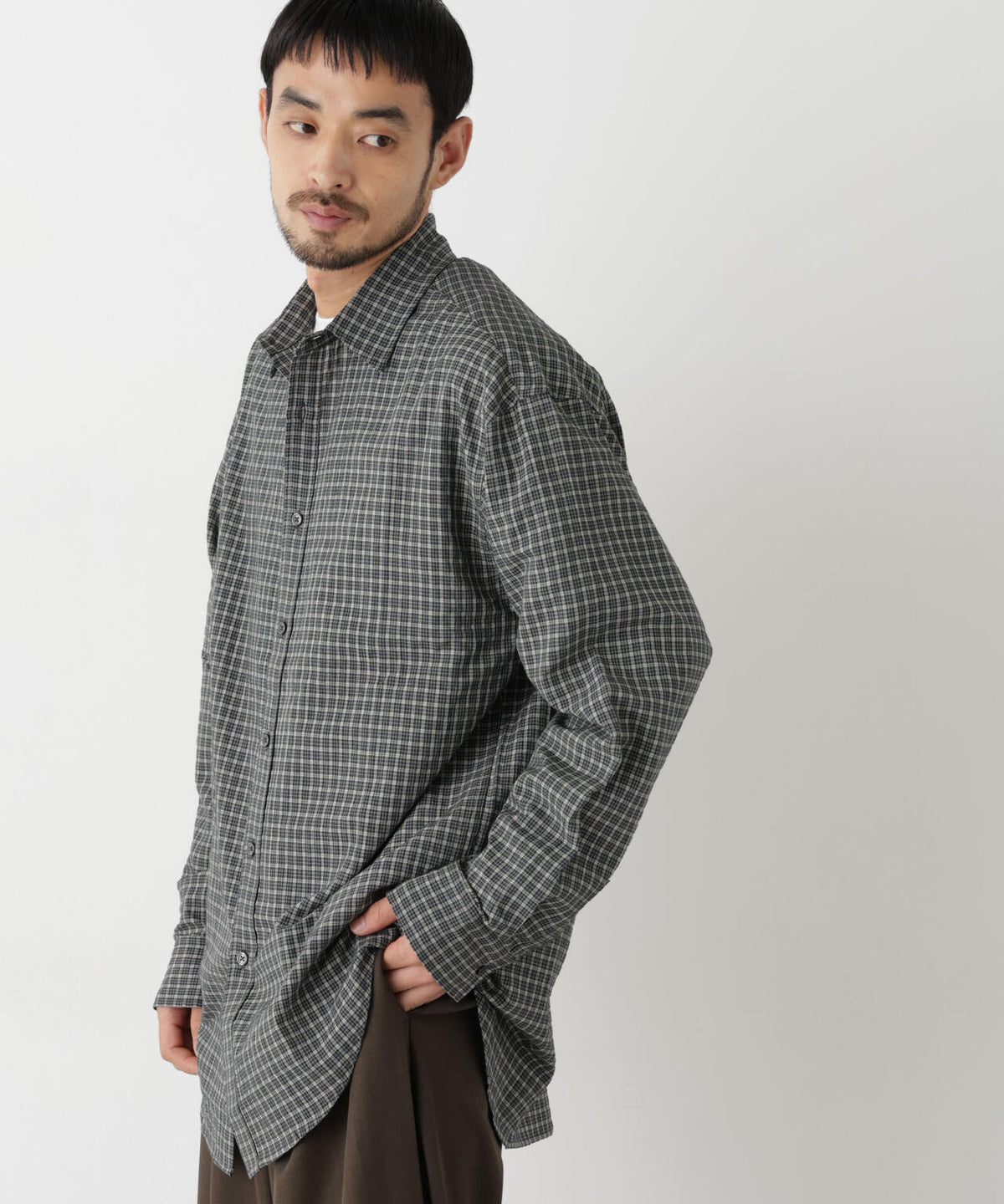 180cm　B:89 W:70 H:91 着用サイズ：L