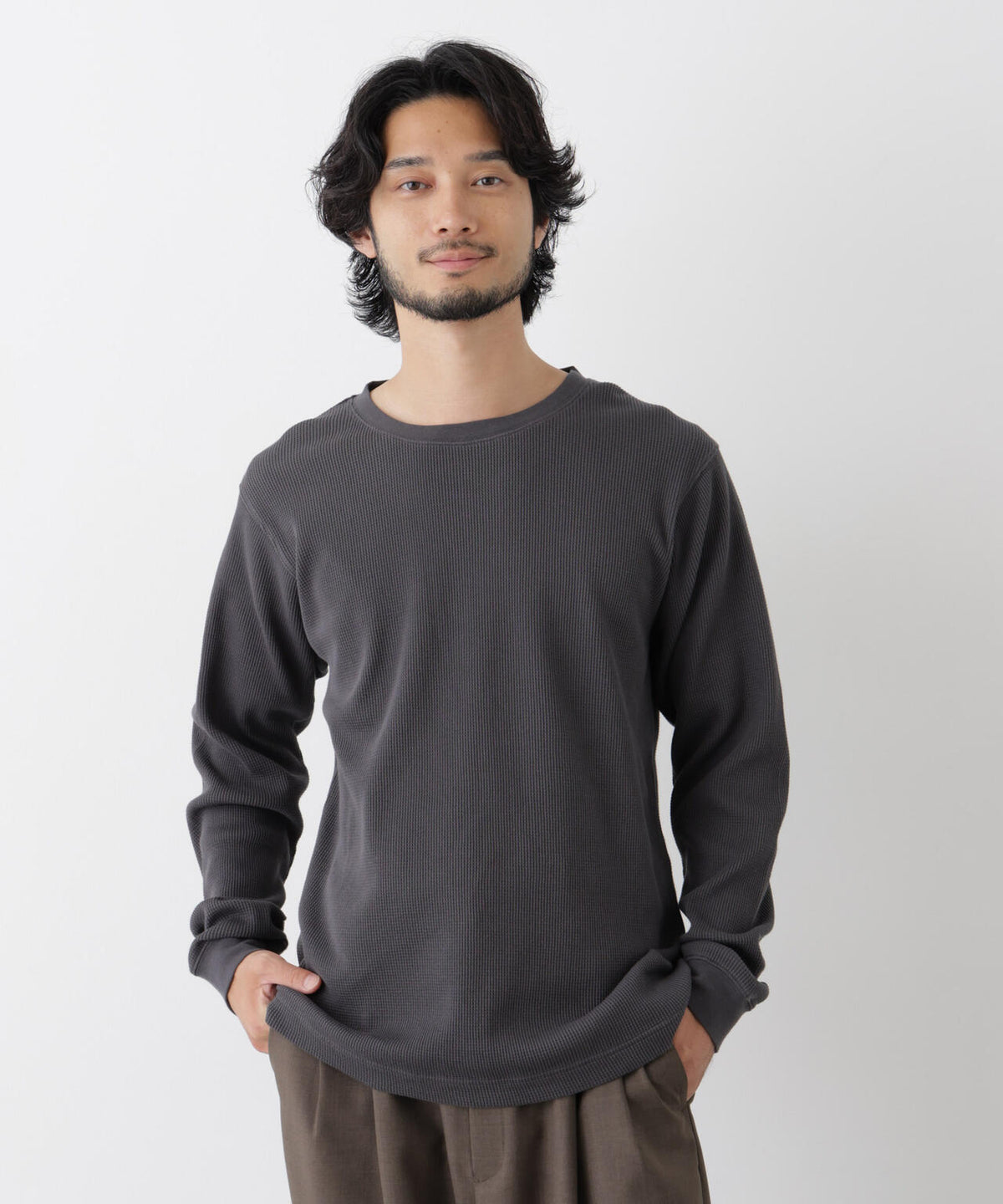 181cm　B:75 W:73 H:90 着用サイズ：L
