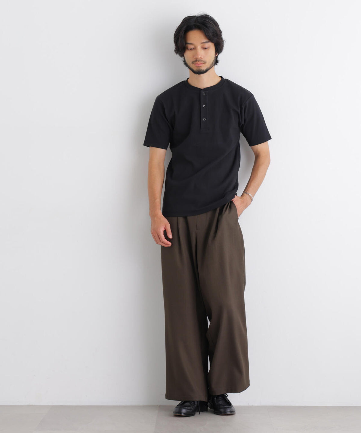 コンパクトヘンリーネックTシャツ 半袖
