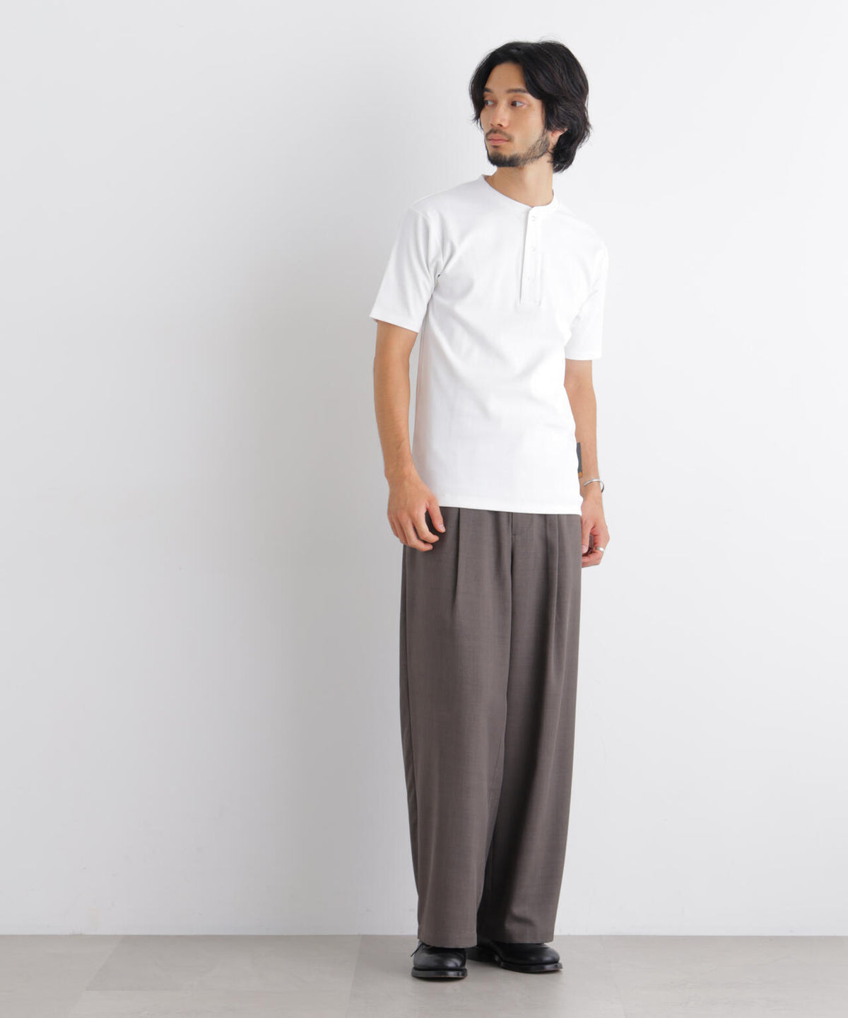 コンパクトヘンリーネックTシャツ 半袖