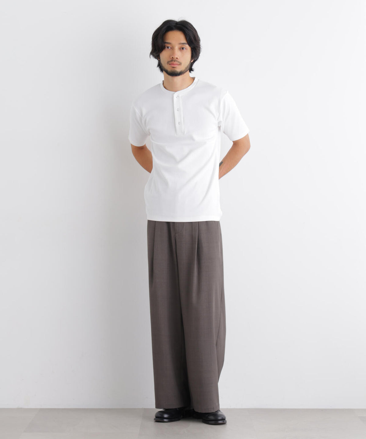 コンパクトヘンリーネックTシャツ 半袖